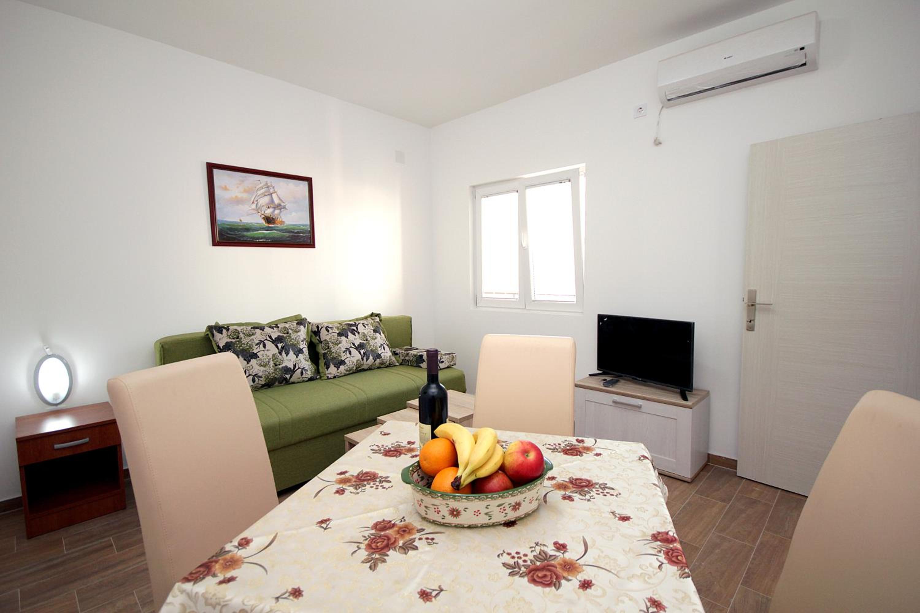 Apartments Centar Sutomore view 3