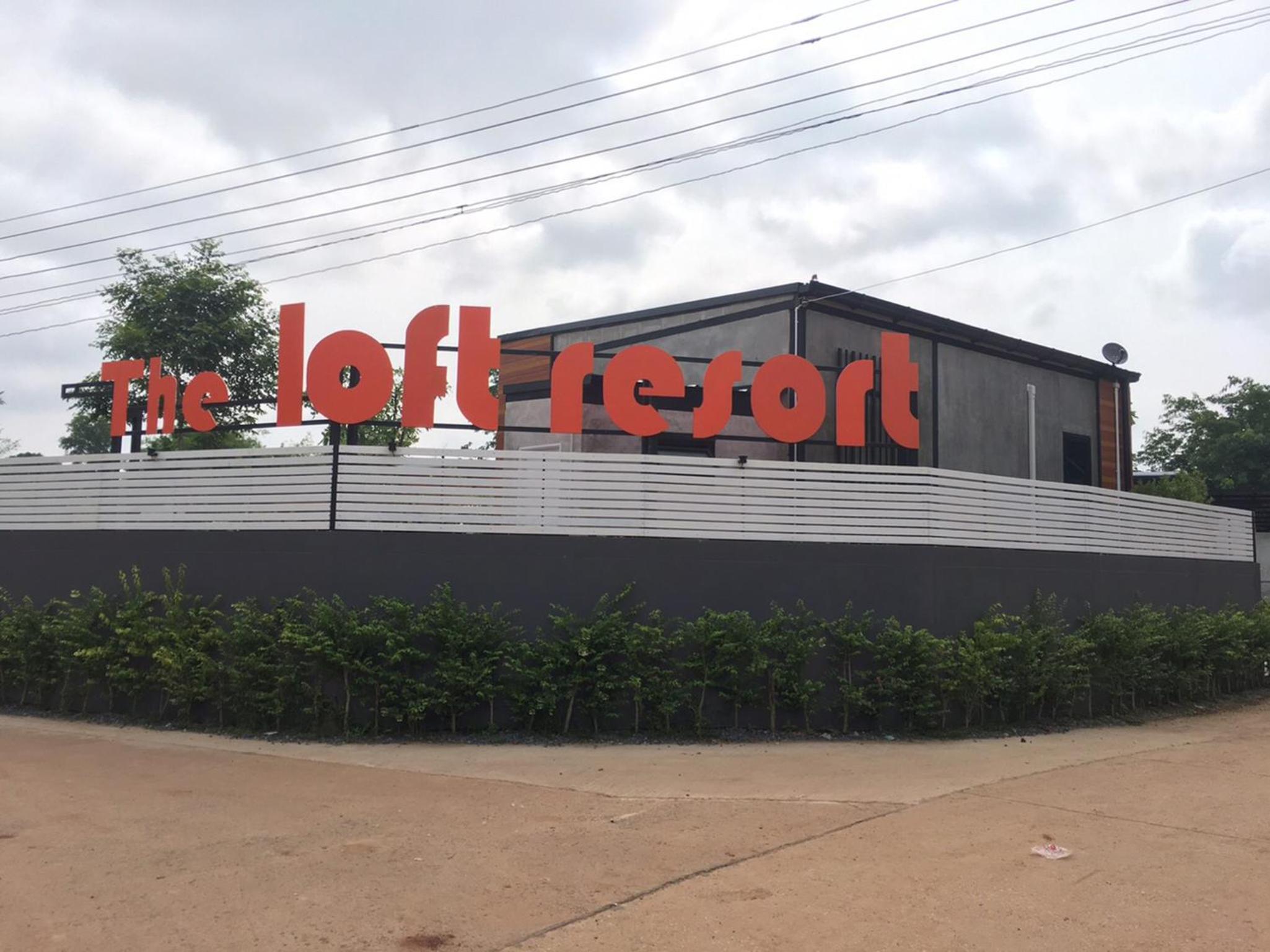 The Loft Resort Kabin Buri