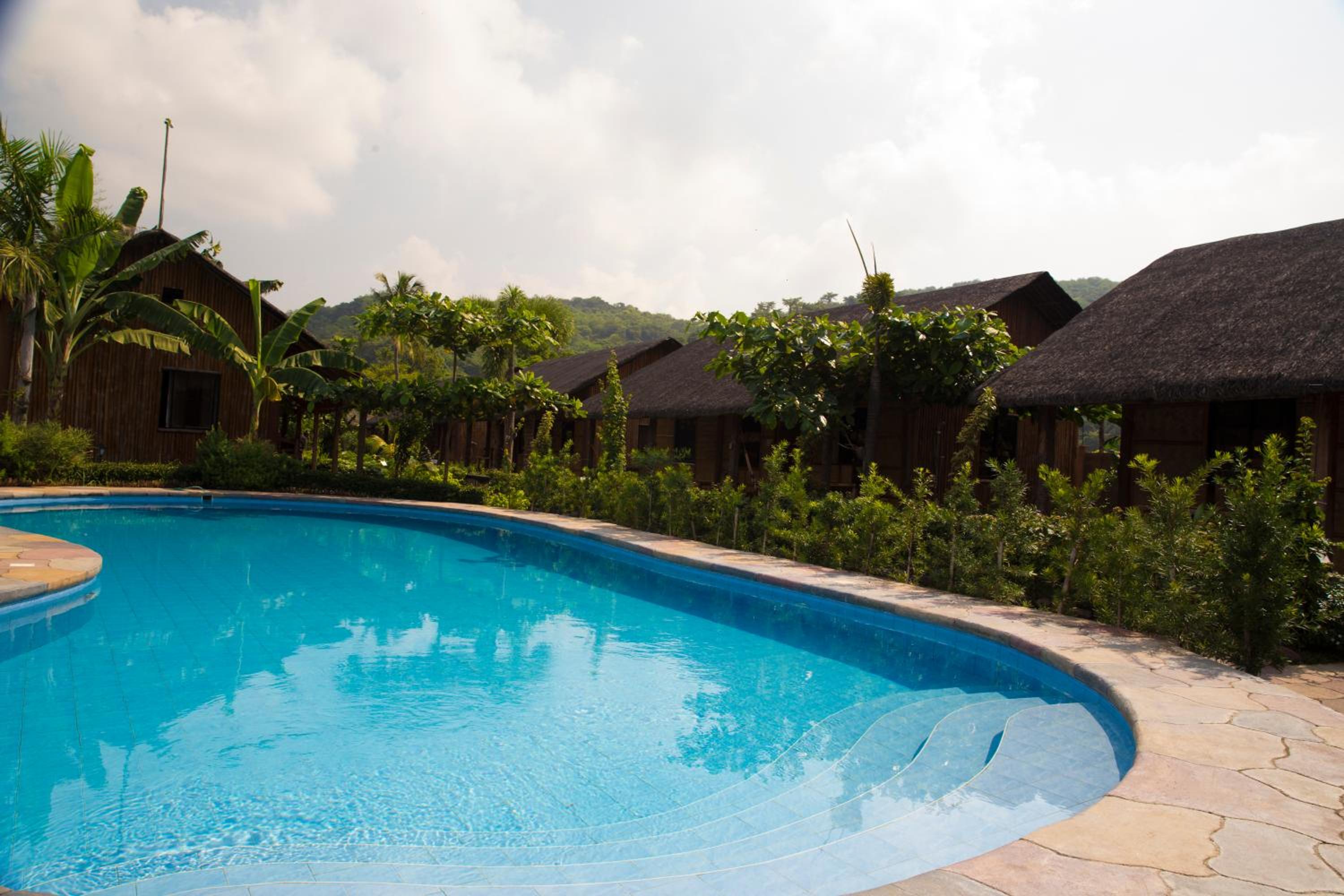 Calayo Beach Resort