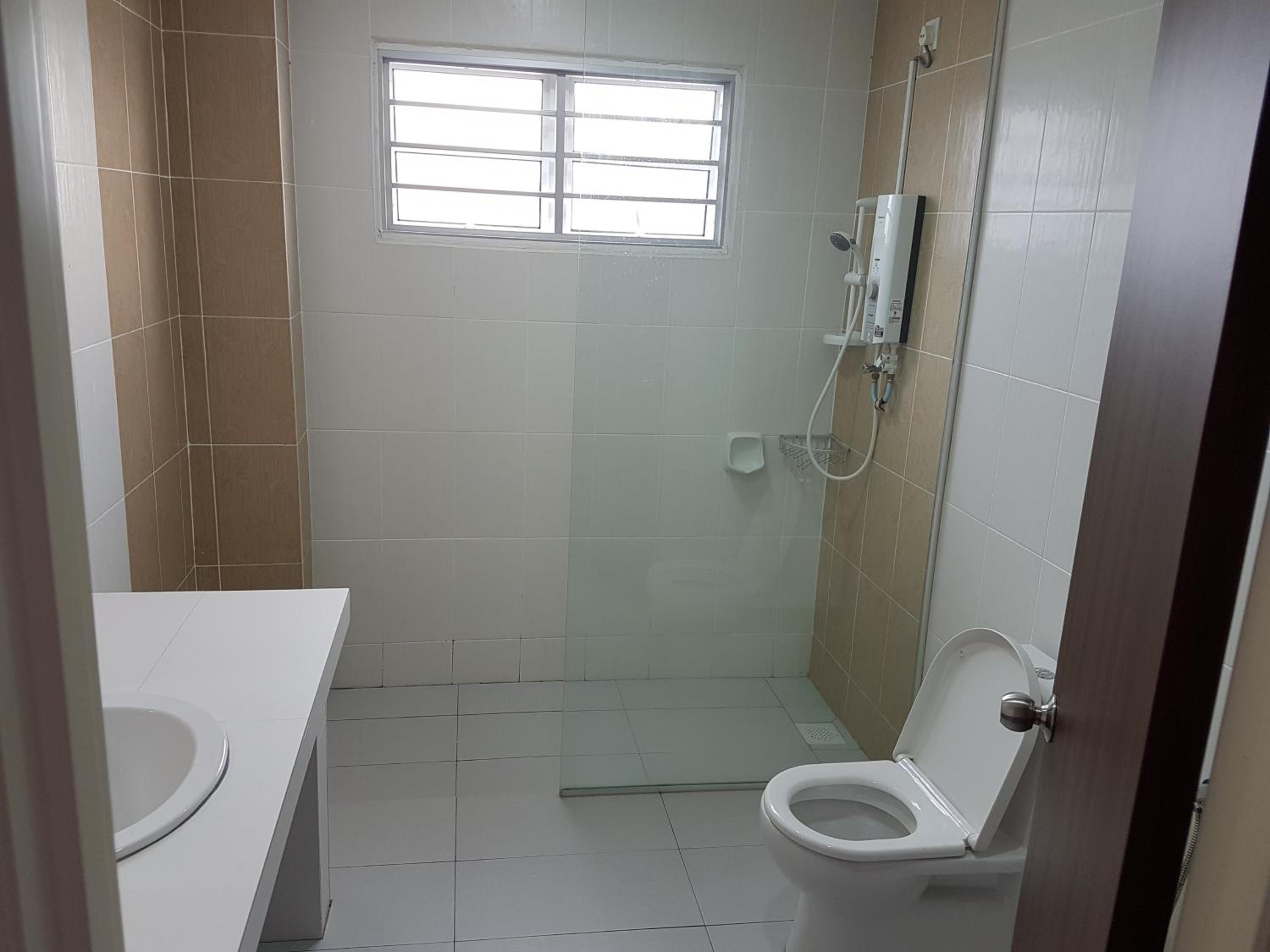 Sitiawan Homestay Entire Semi D house