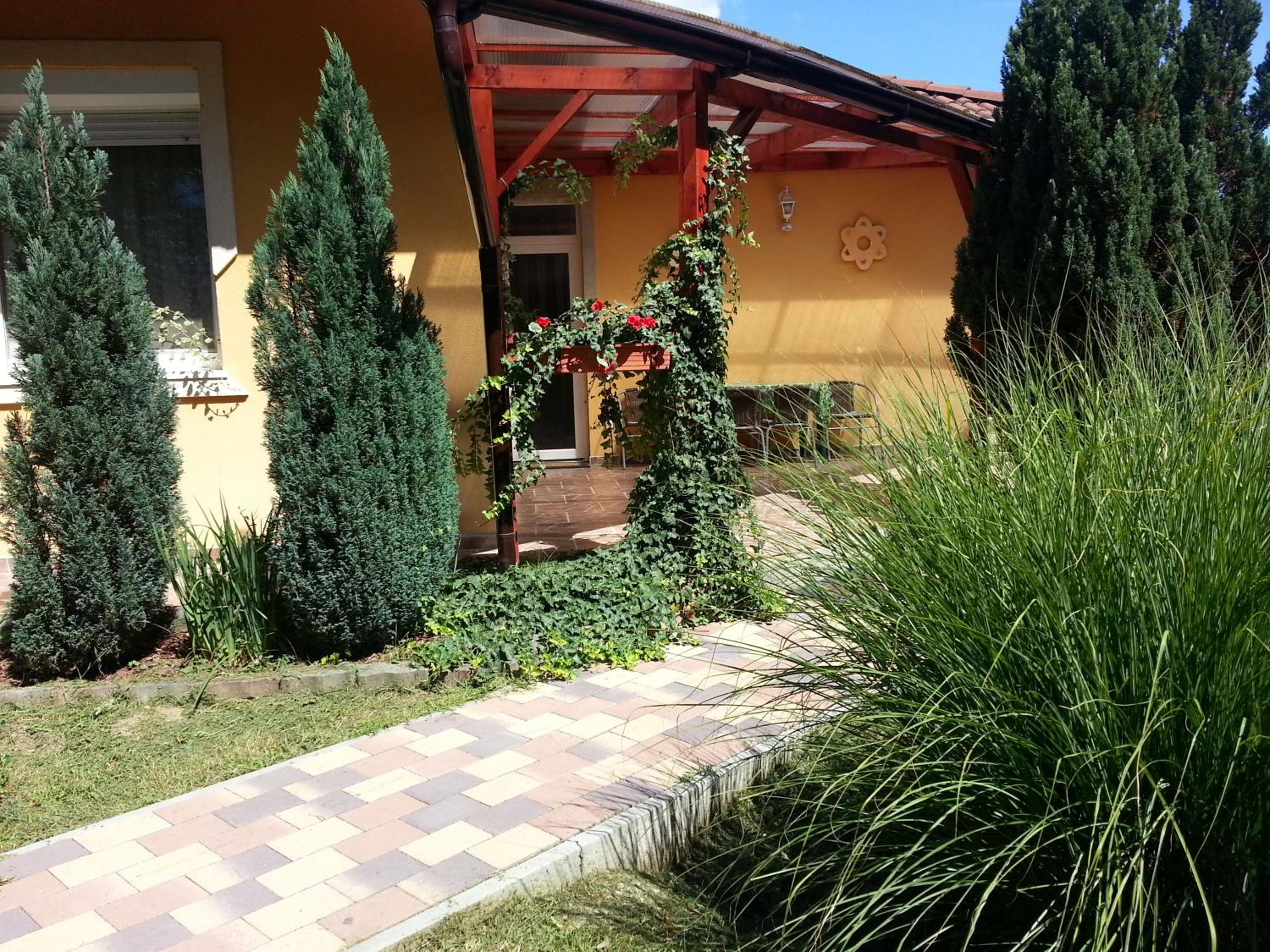 Photo 16