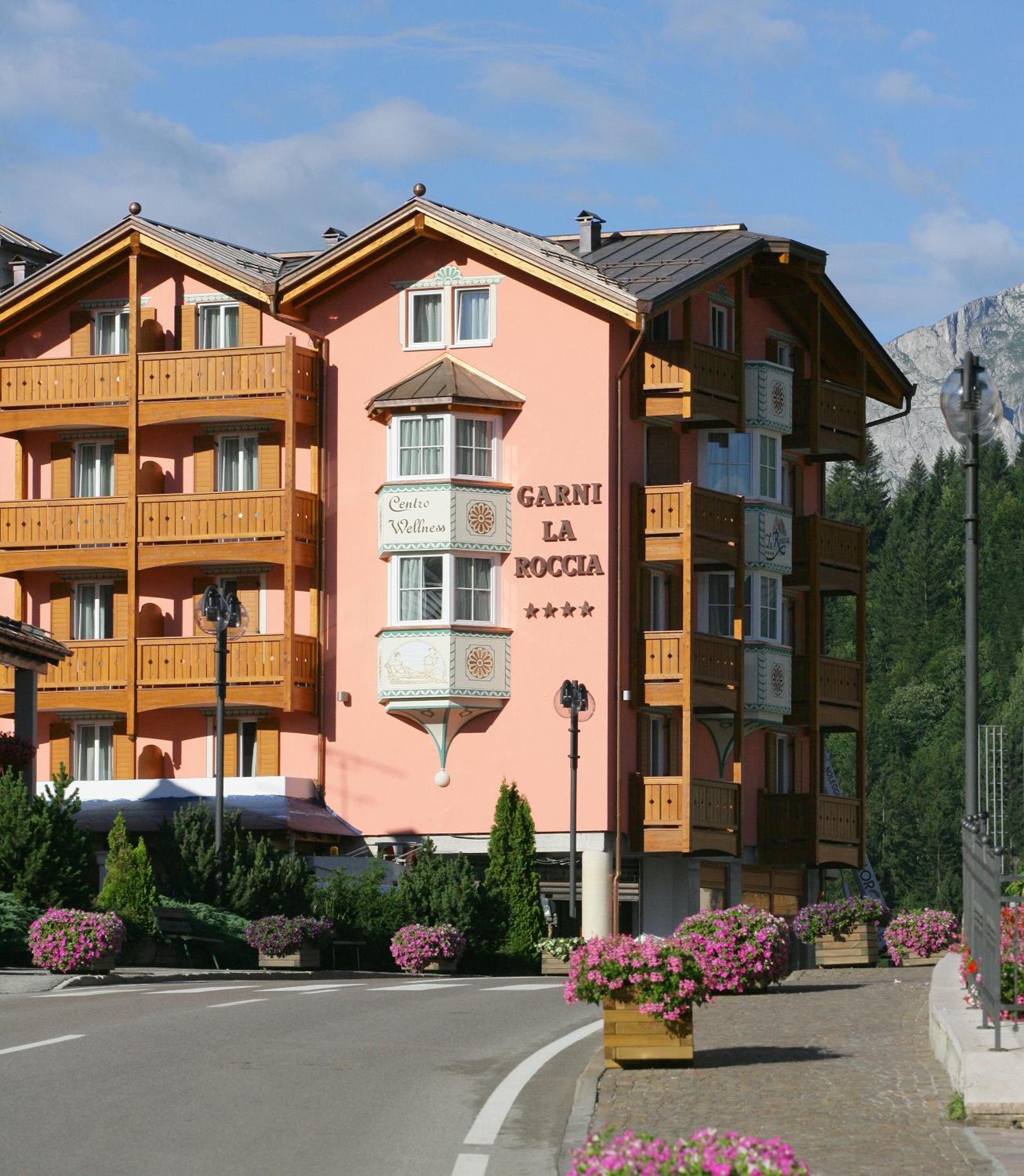 Hotel Garni La Roccia - Image 1