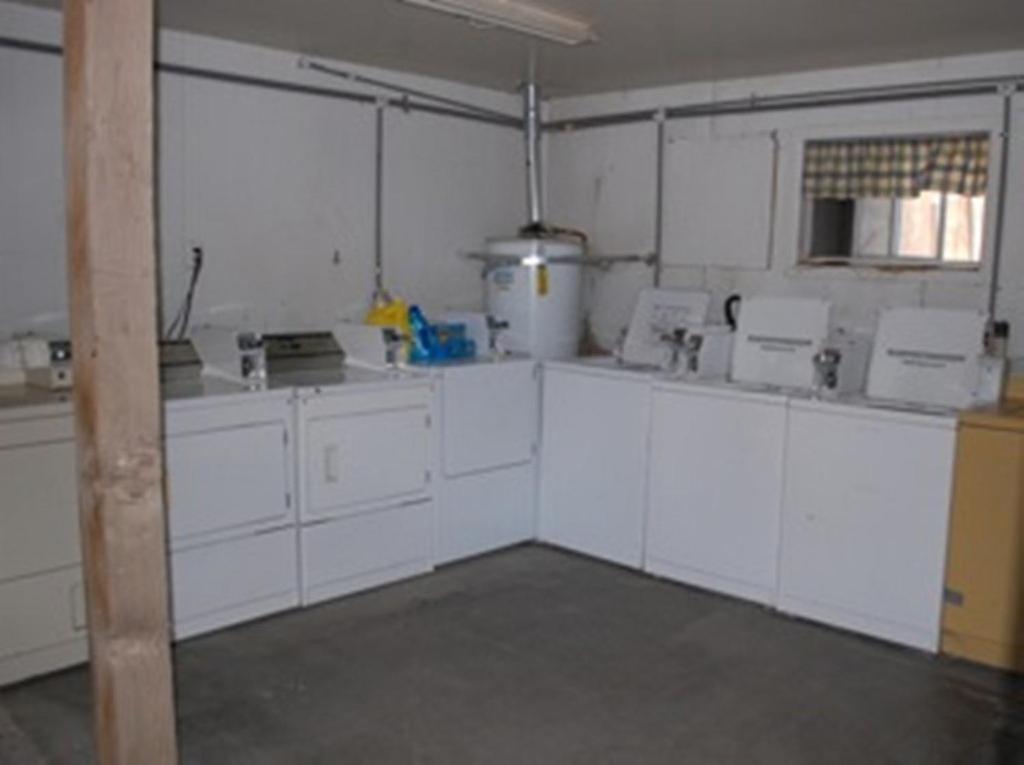 Olancha RV Park and Motel