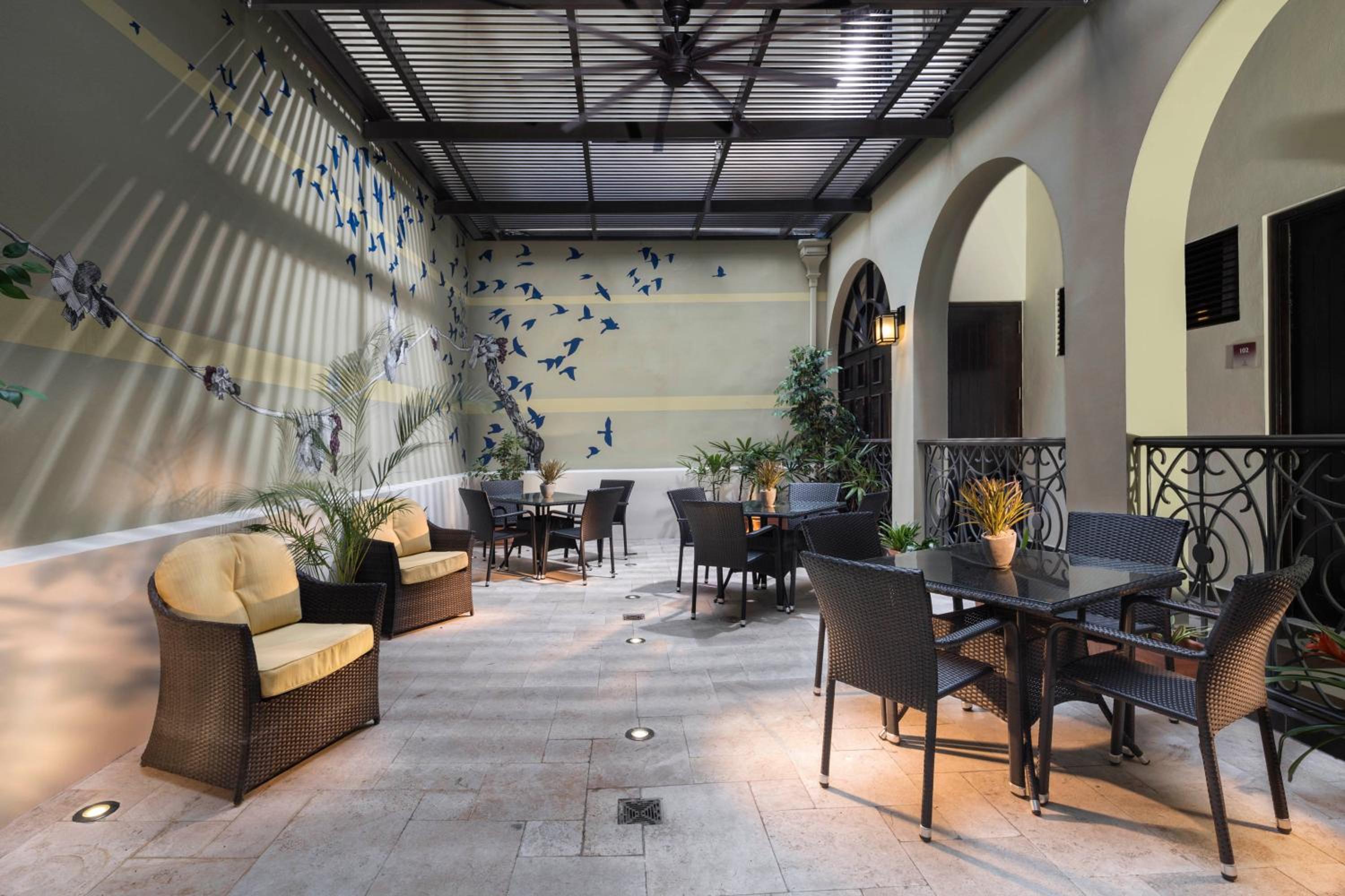 Decanter Hotel - Property Image 55