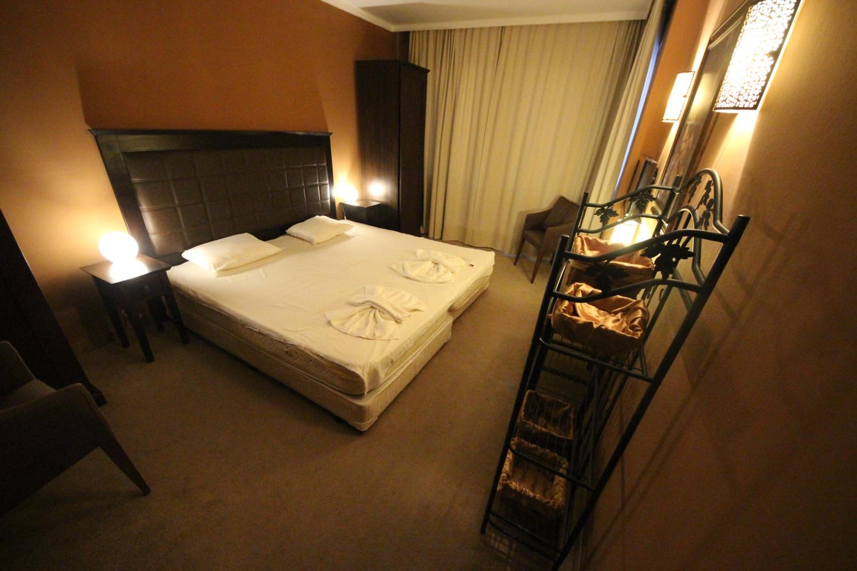 Menada Apartments in Royal Beach