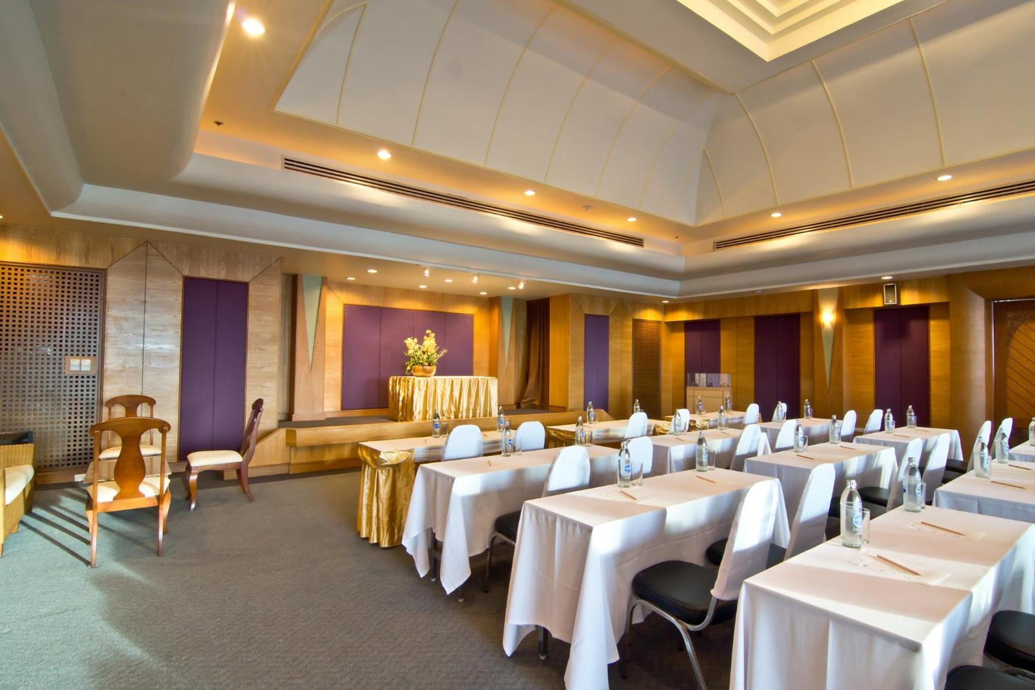 meeting & event spaces