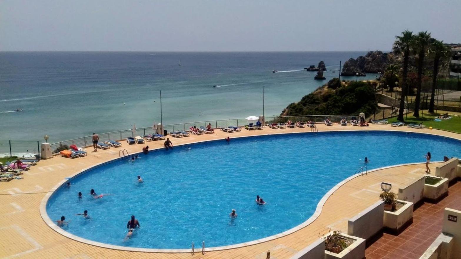Lagos Apartment AP Praia Dona Ana view 5