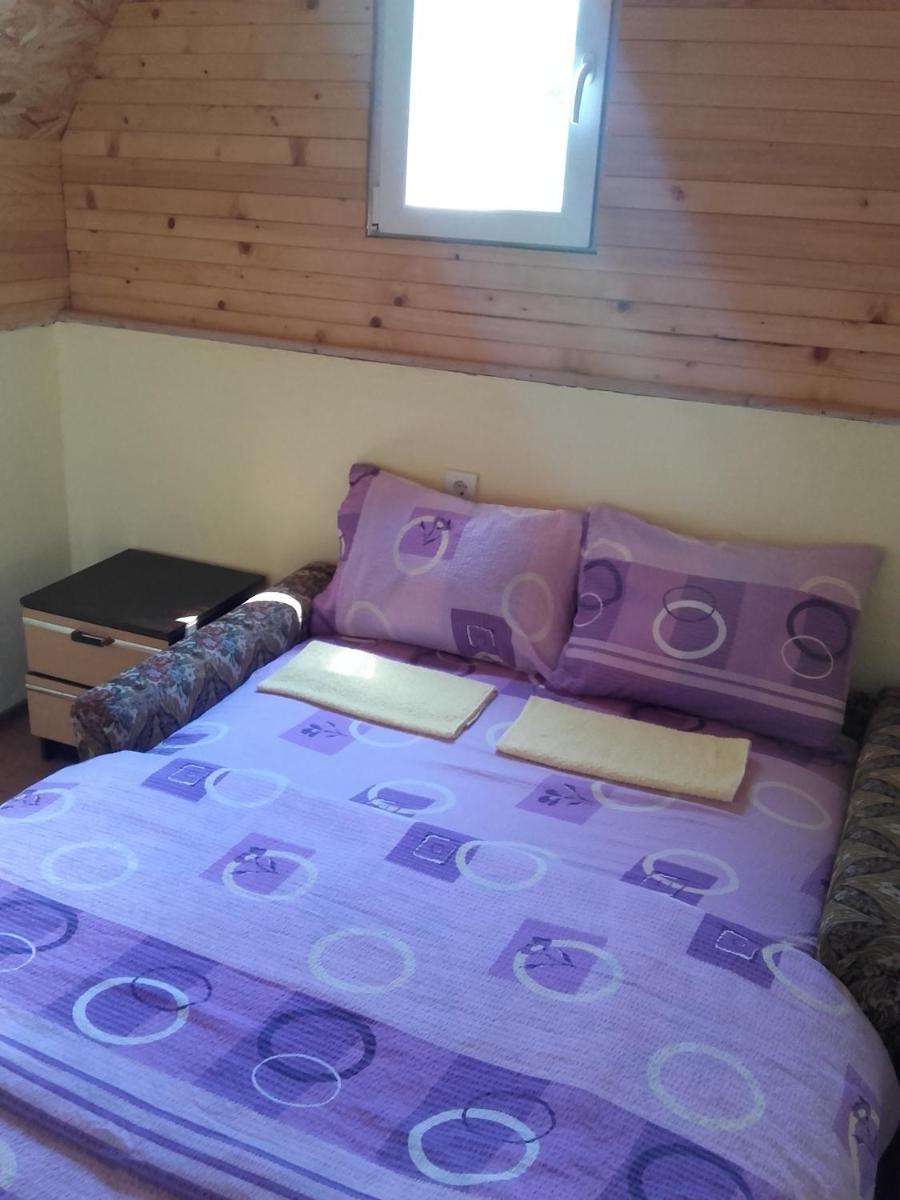 Photo 33