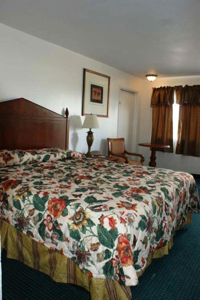 HWY Express Inn and Suites