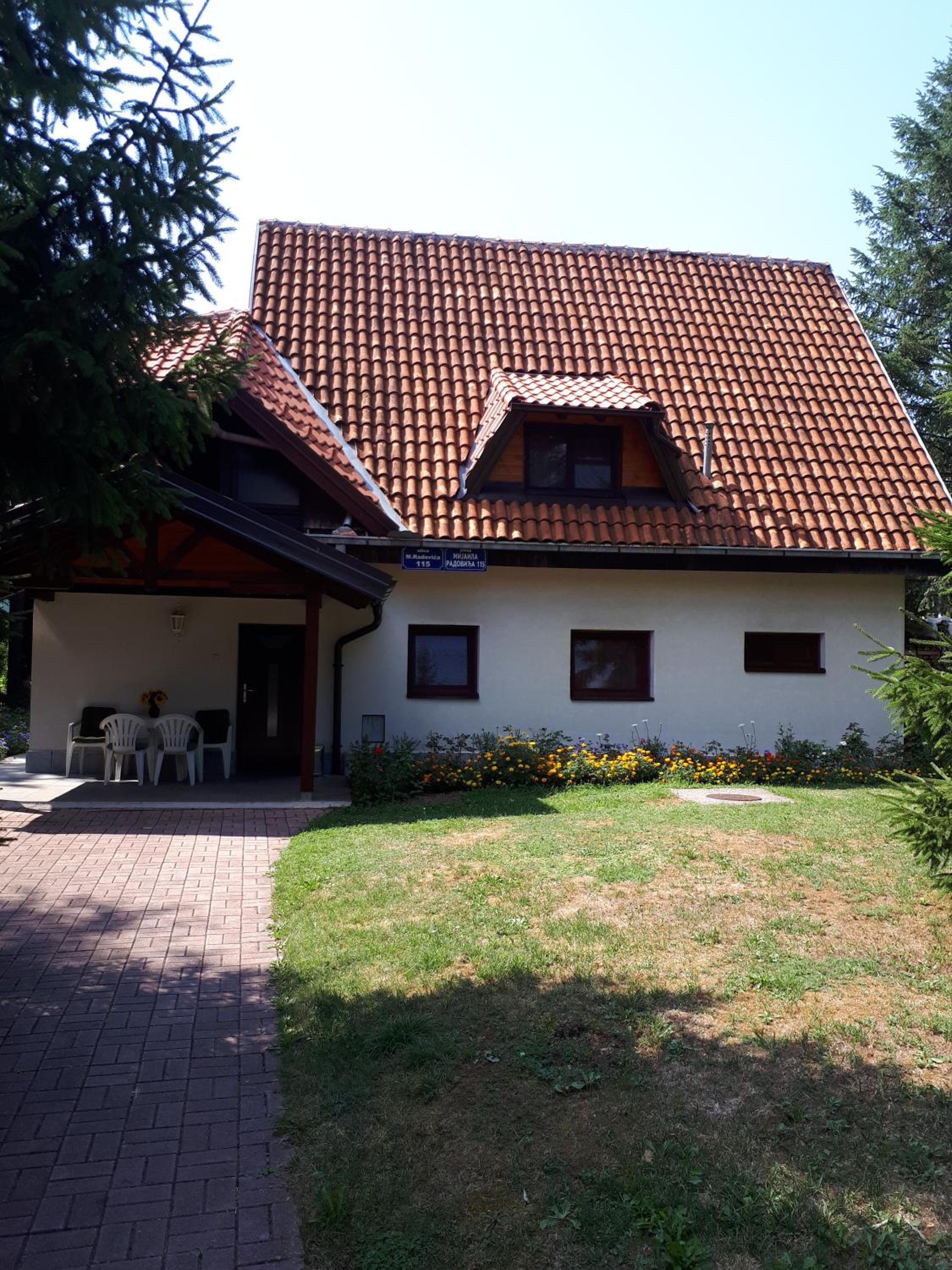 Apartmani U Borovoj Šumi view 3