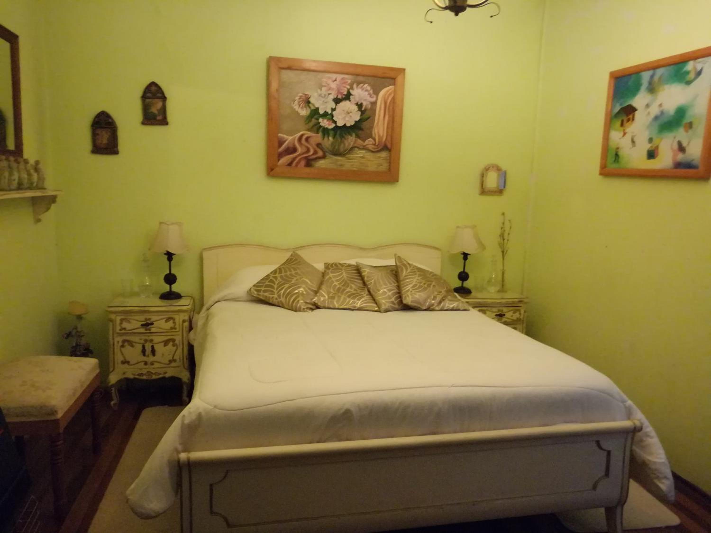 Hostal Renoir
