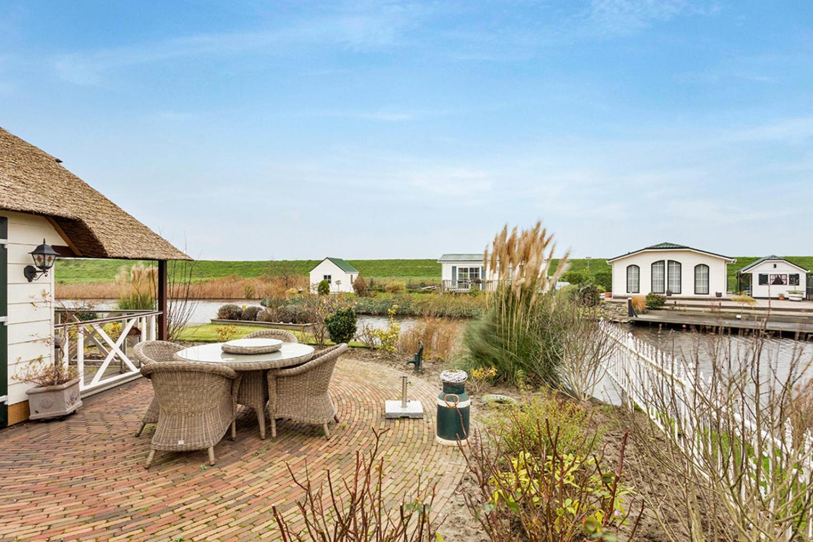 Hoeve de Zeeanjelier view 3