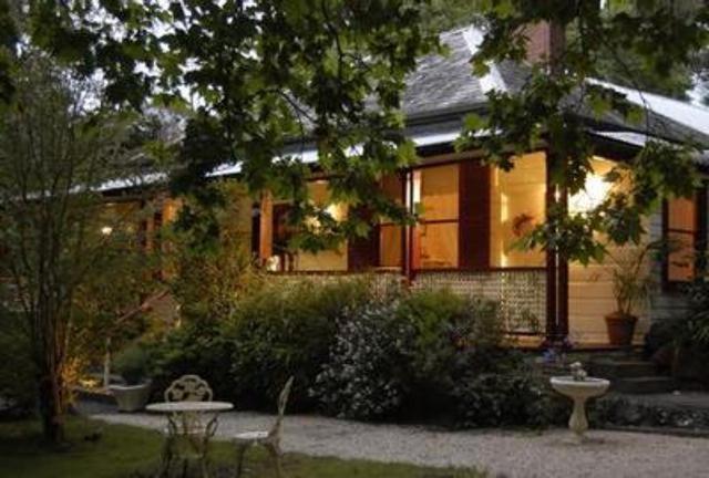 The Chalet Guesthouse And Studio