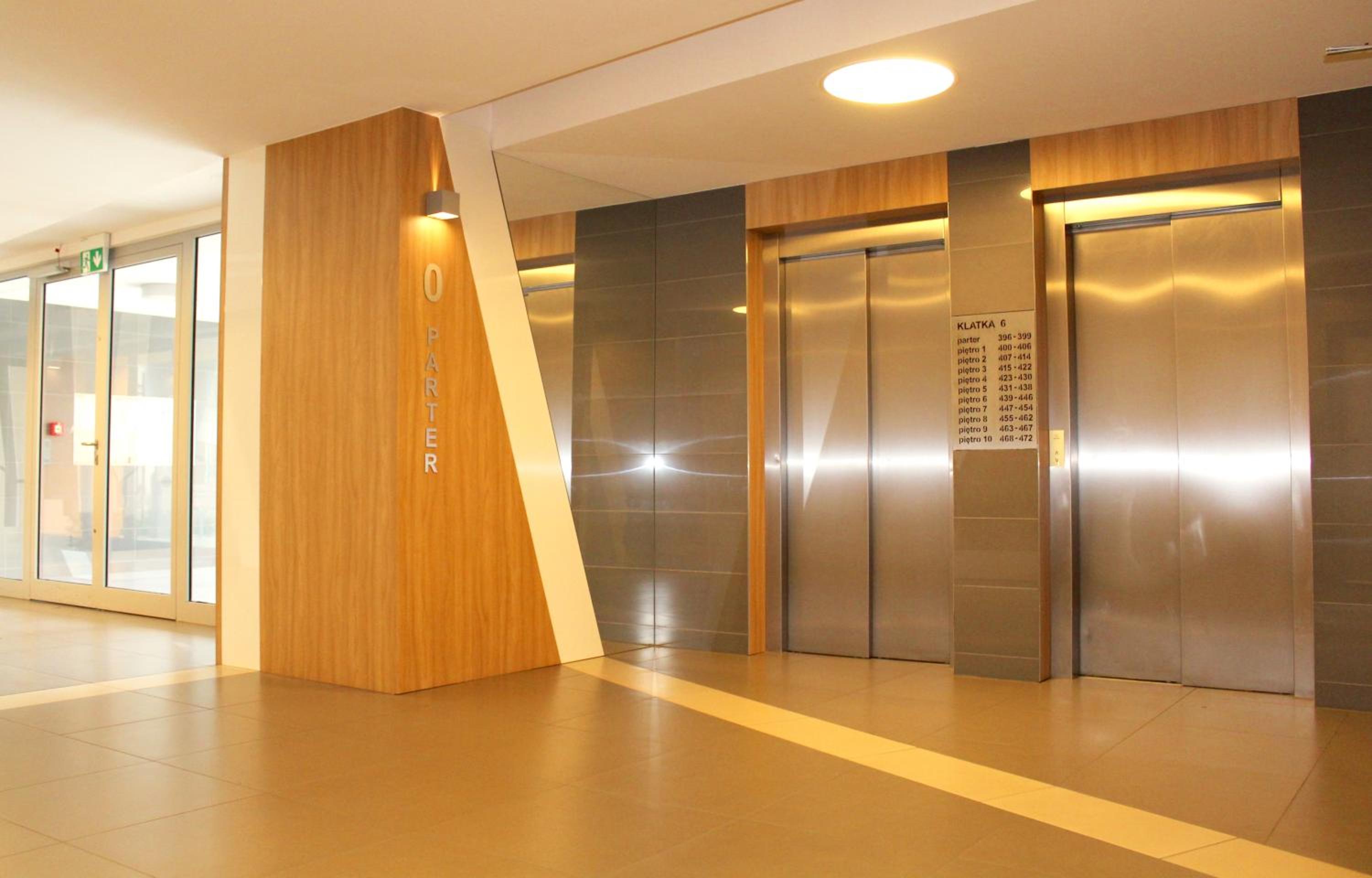 Apartamenty Metro Słodowiec, free parking Żeromskiego 1 CMKP- 5 min view 3