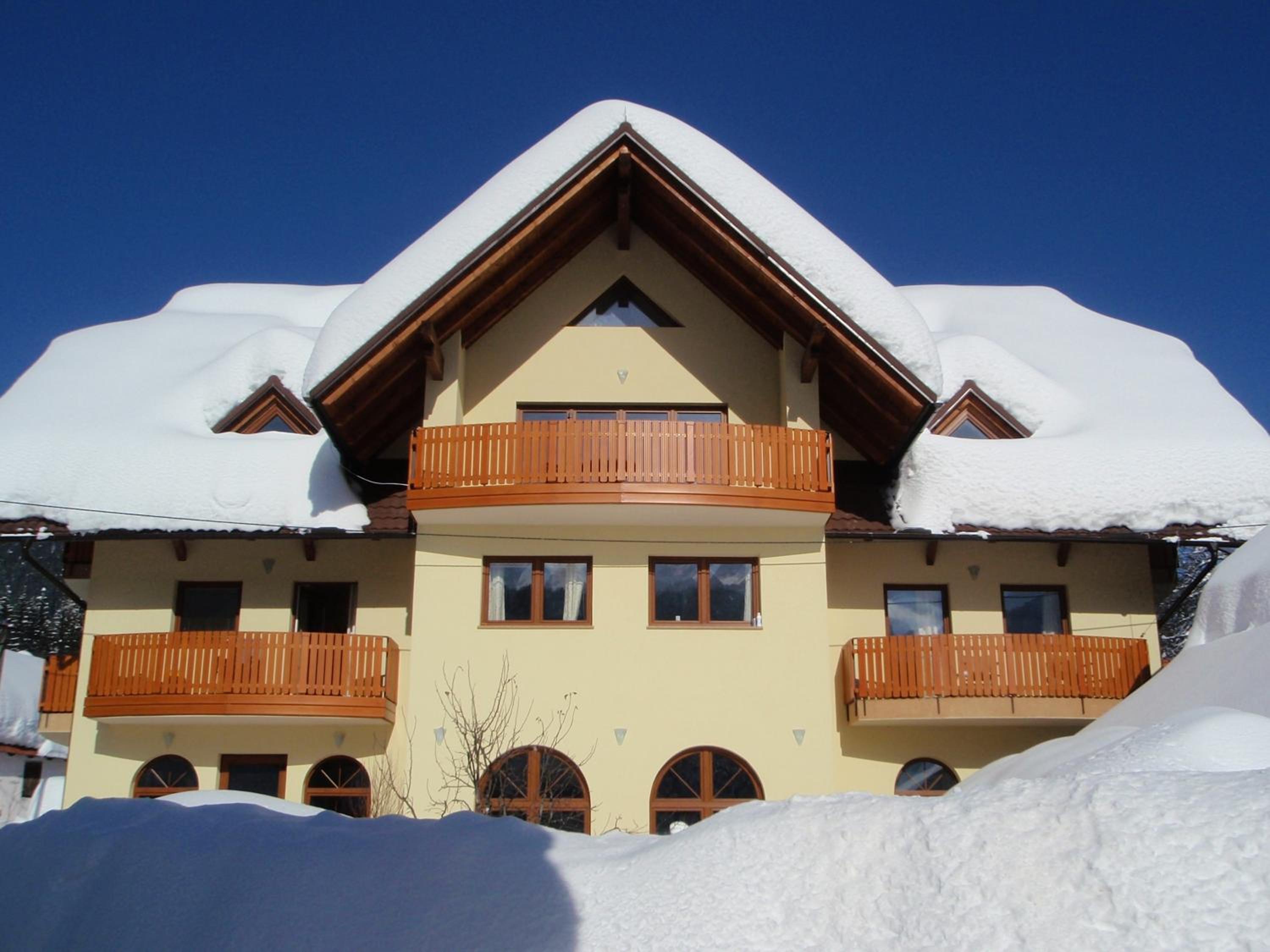 TEMPFER 2 Apartments & Rooms with new WELLNESS view 2