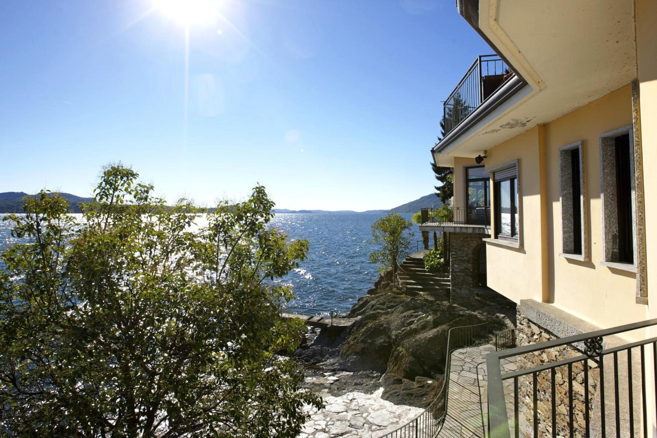 Villa Camelia view 3