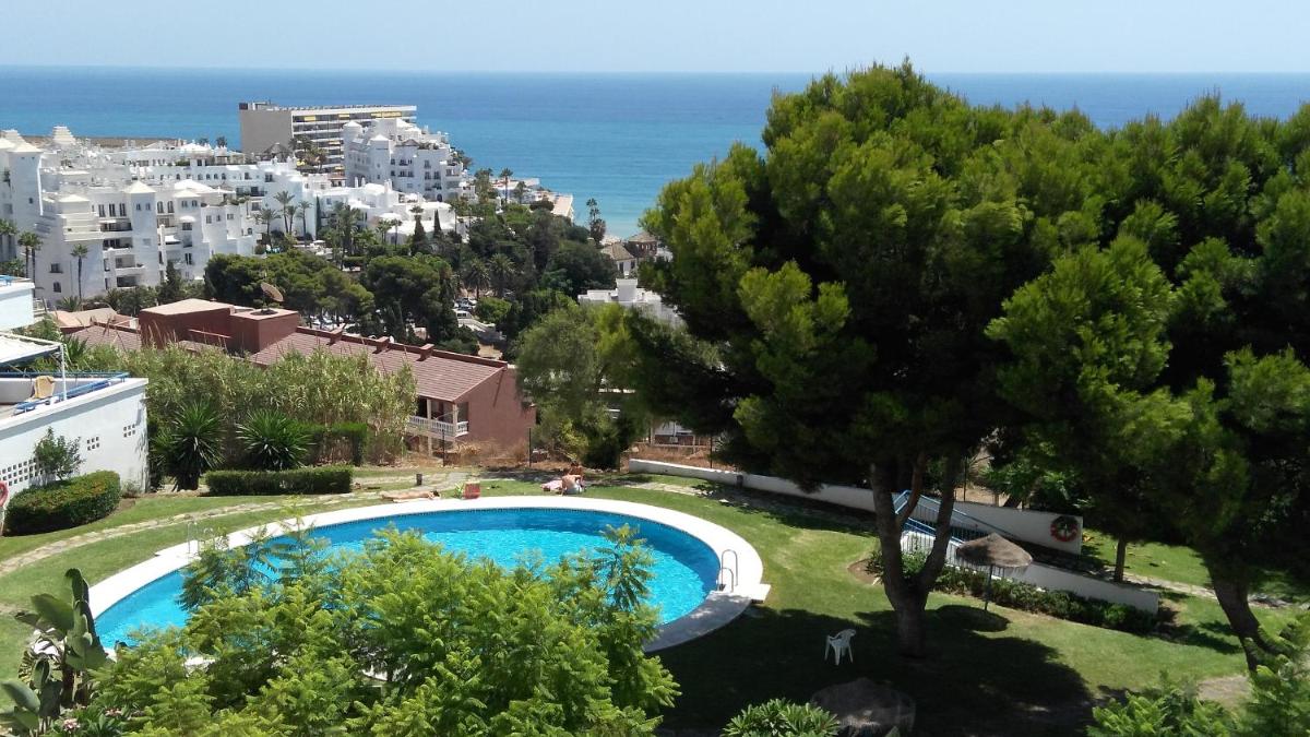 Deluxe Sea View Apartments view 2