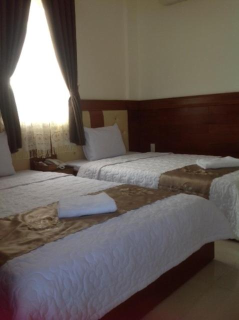 Au Lac Hotel