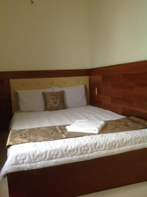 Au Lac Hotel