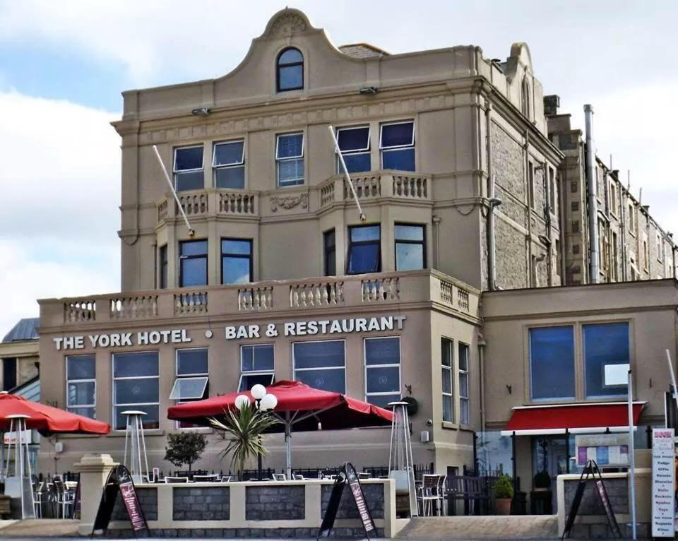 Weston-super-Mare Vacations - The York Hotel - Property Image 4