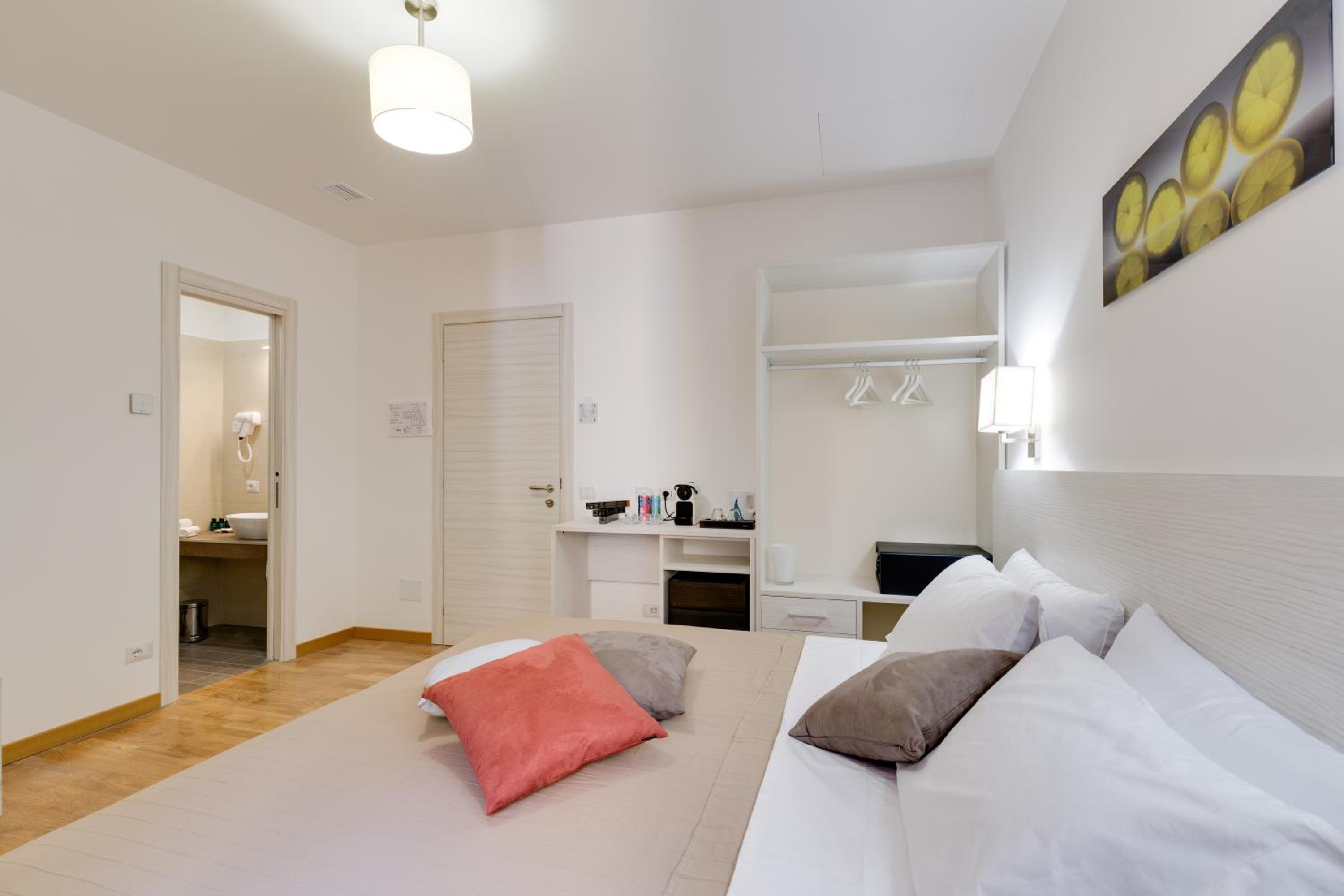 Dolce Luxury Rooms
