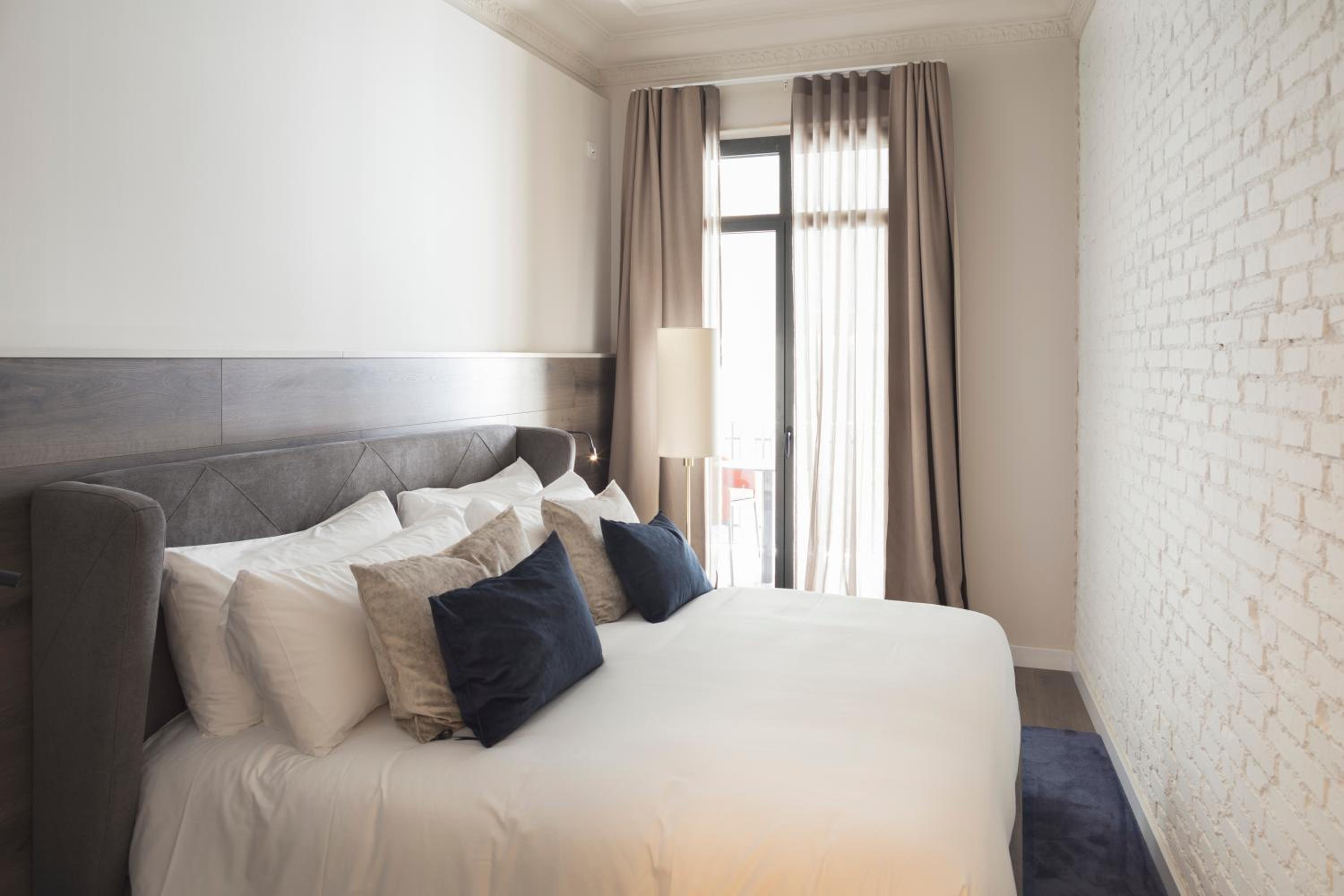 Casagrand Luxury Apartments Barcelona