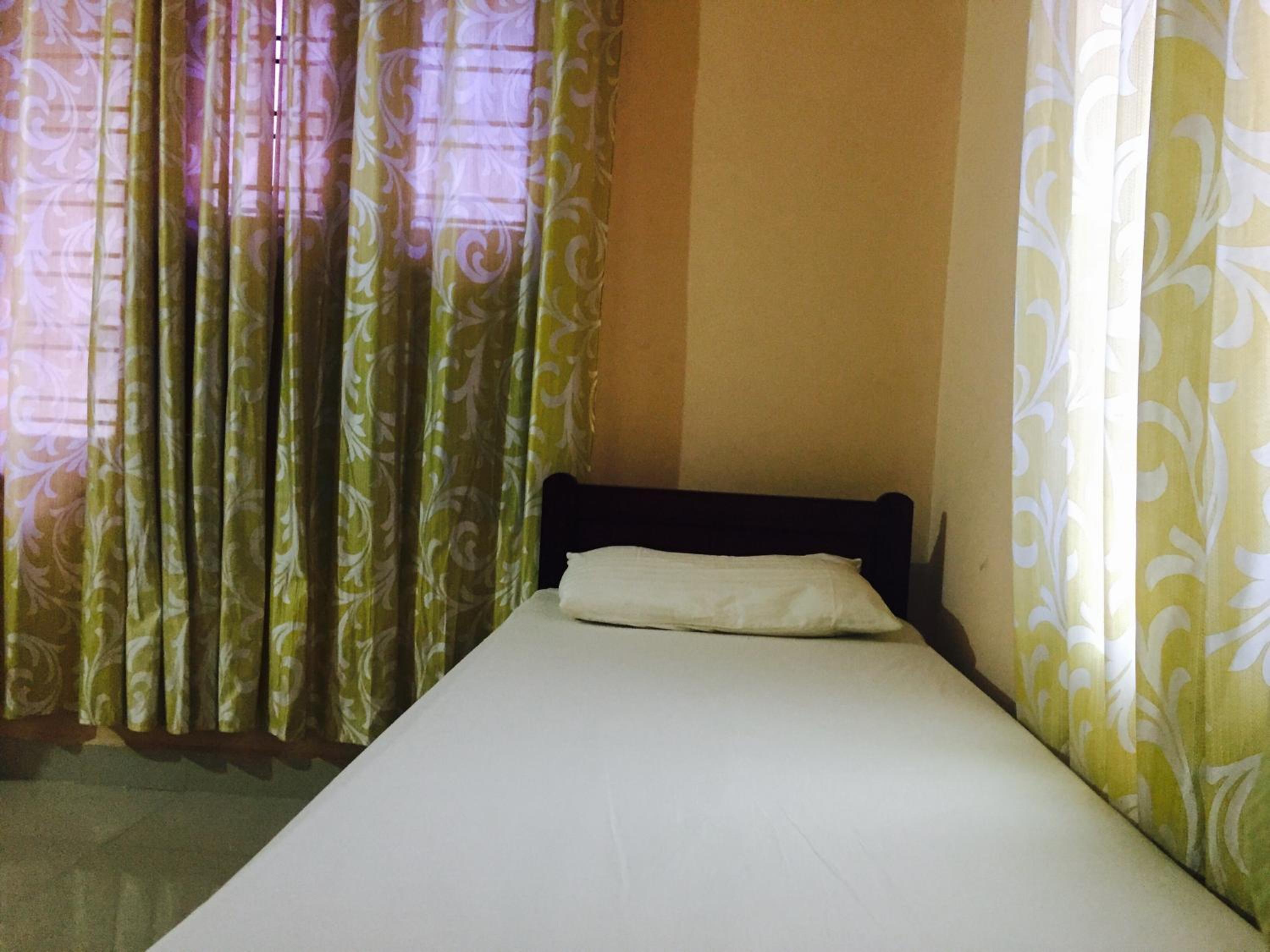 Cochin Vacations - Mega Tourist Home Palarivattom - Property Image 2