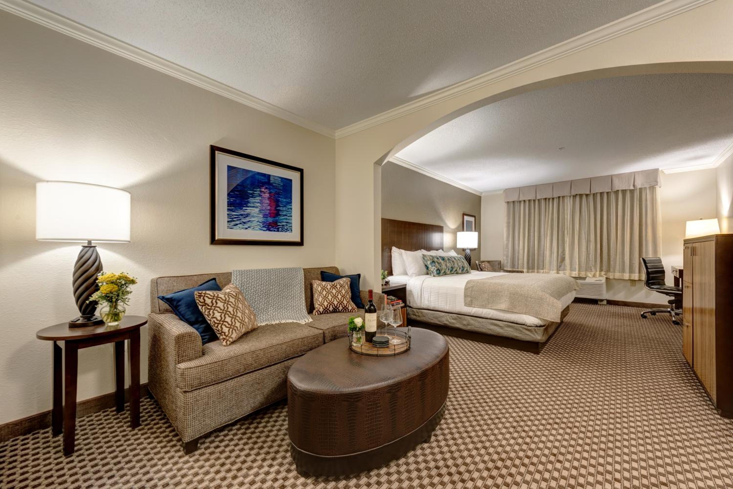 Dover Vacations - Garrison Hotel Suites Dover-Portsmouth, Ascend Hotel Collection - Property Image 41