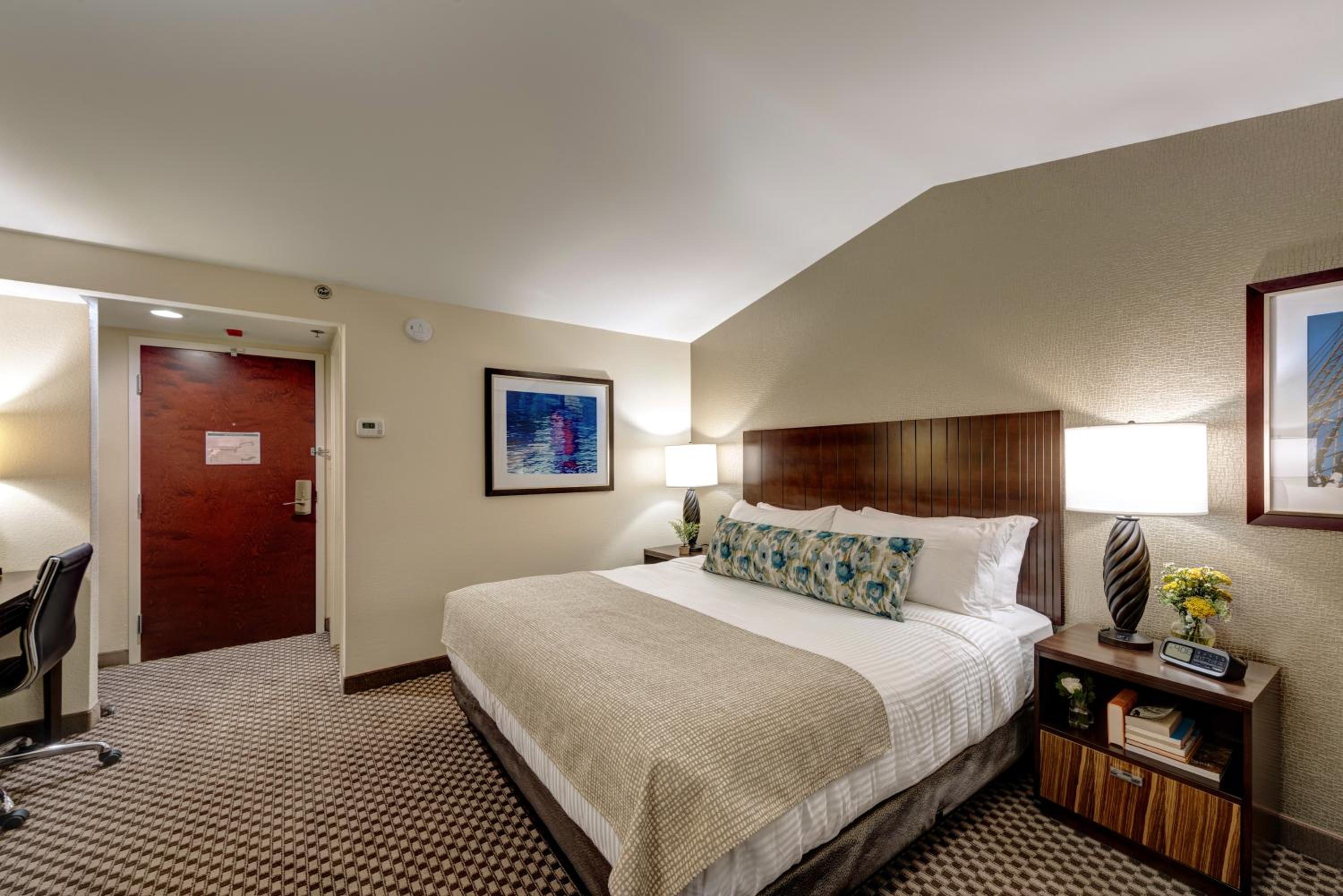 Dover Vacations - Garrison Hotel Suites Dover-Portsmouth, Ascend Hotel Collection - Property Image 35