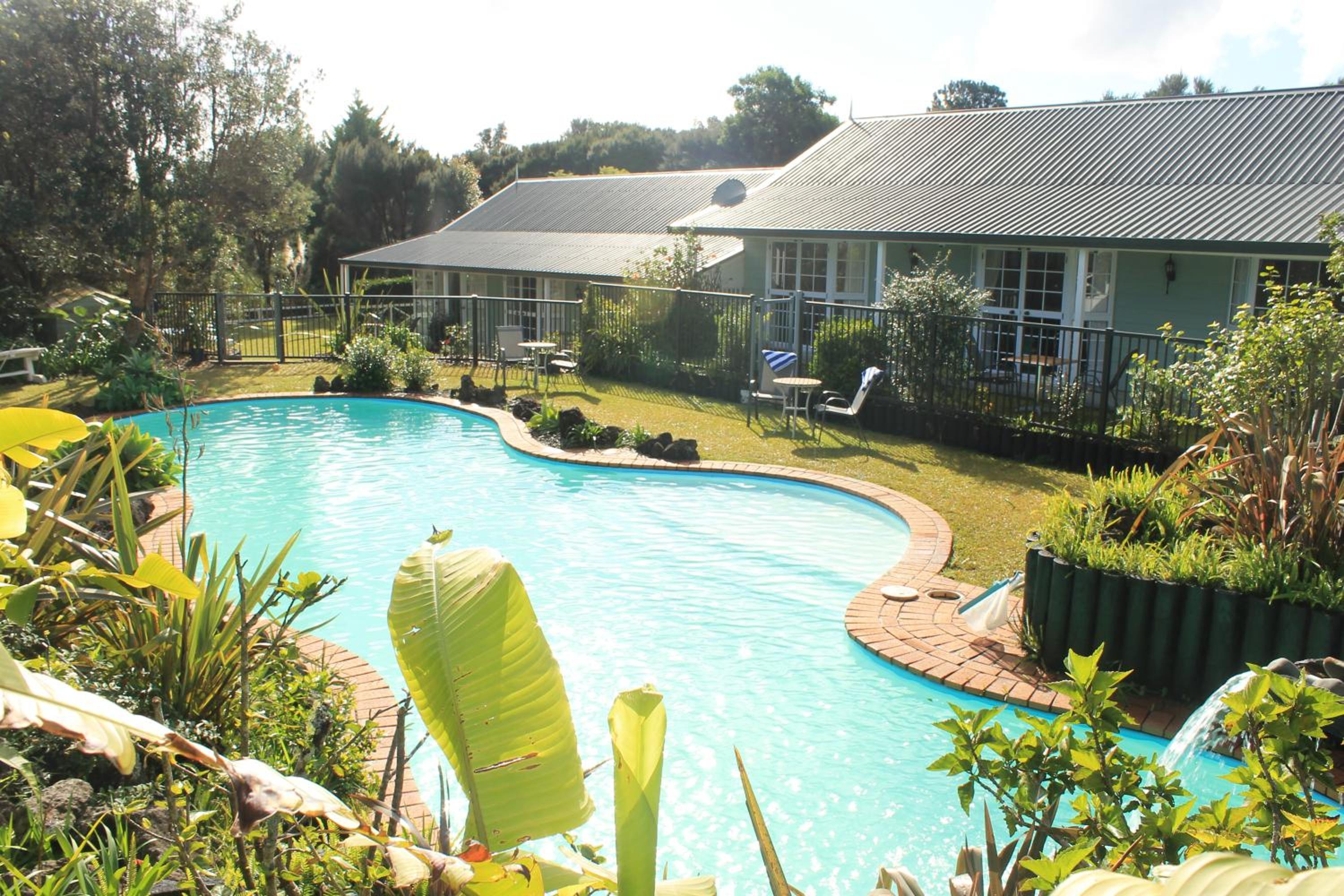 Ash Grove Boutique Motel view 5