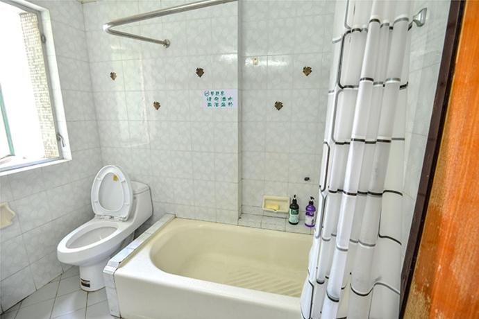 Shenzhen Dreamer Hostel Haishang World view 5
