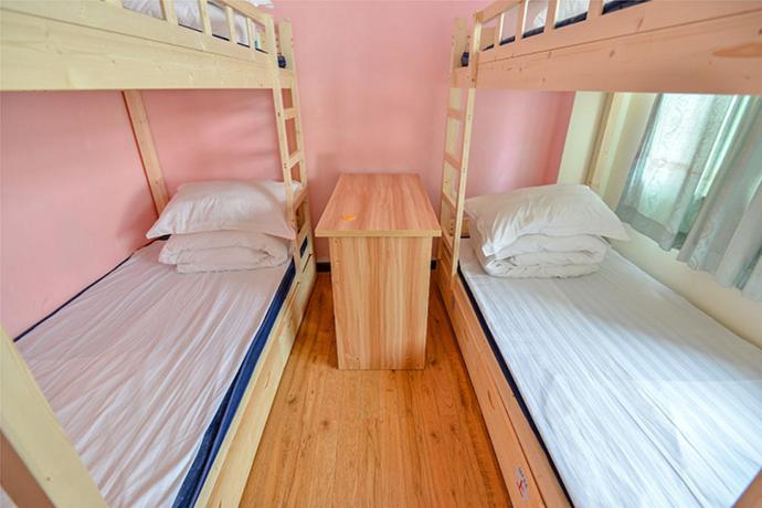 Shenzhen Dreamer Hostel Haishang World view 4