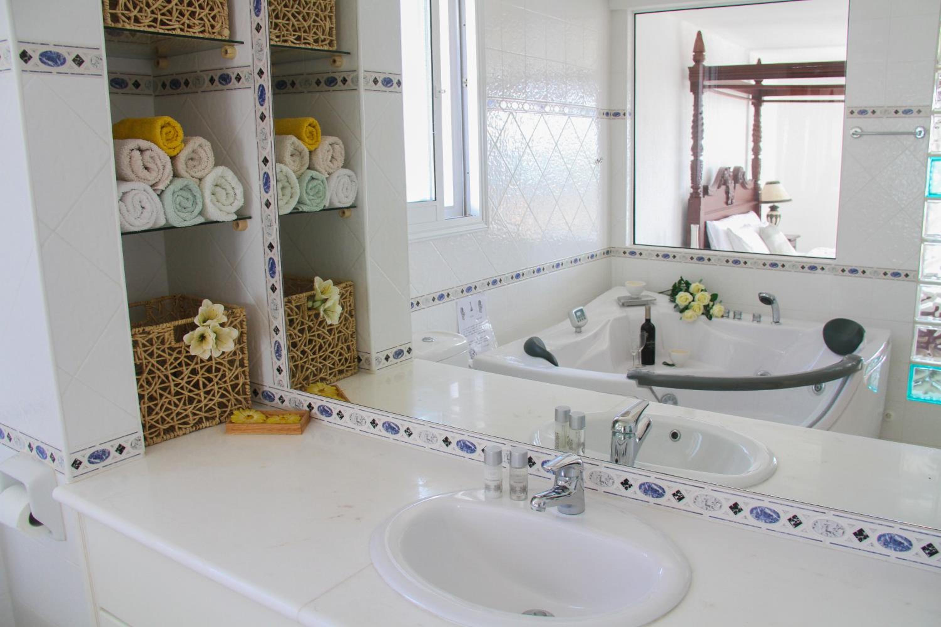 Luxury Seaview Apollo Beach Villa
