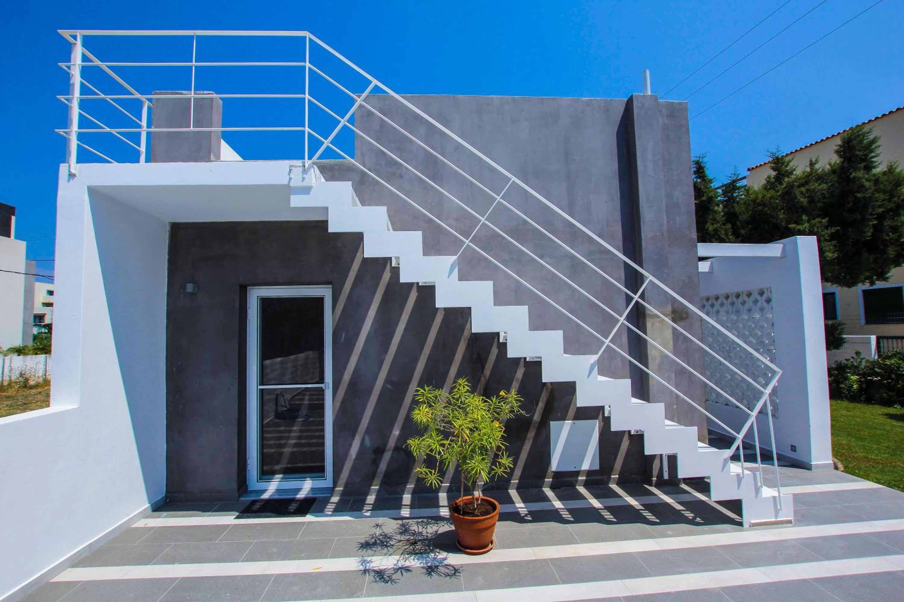 Hotel Villa Elpiniki - Image 1