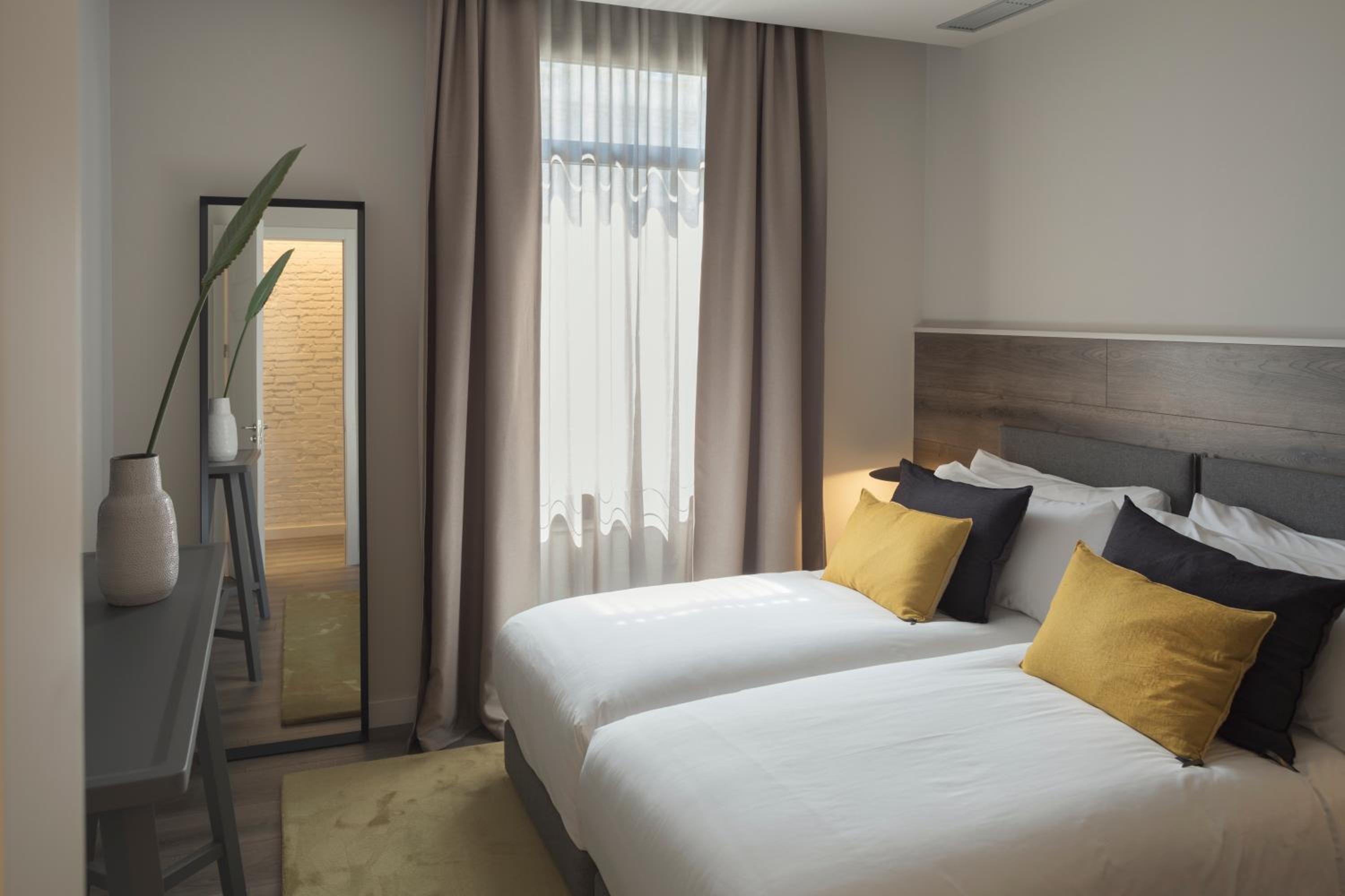 Casagrand Luxury Apartments Barcelona