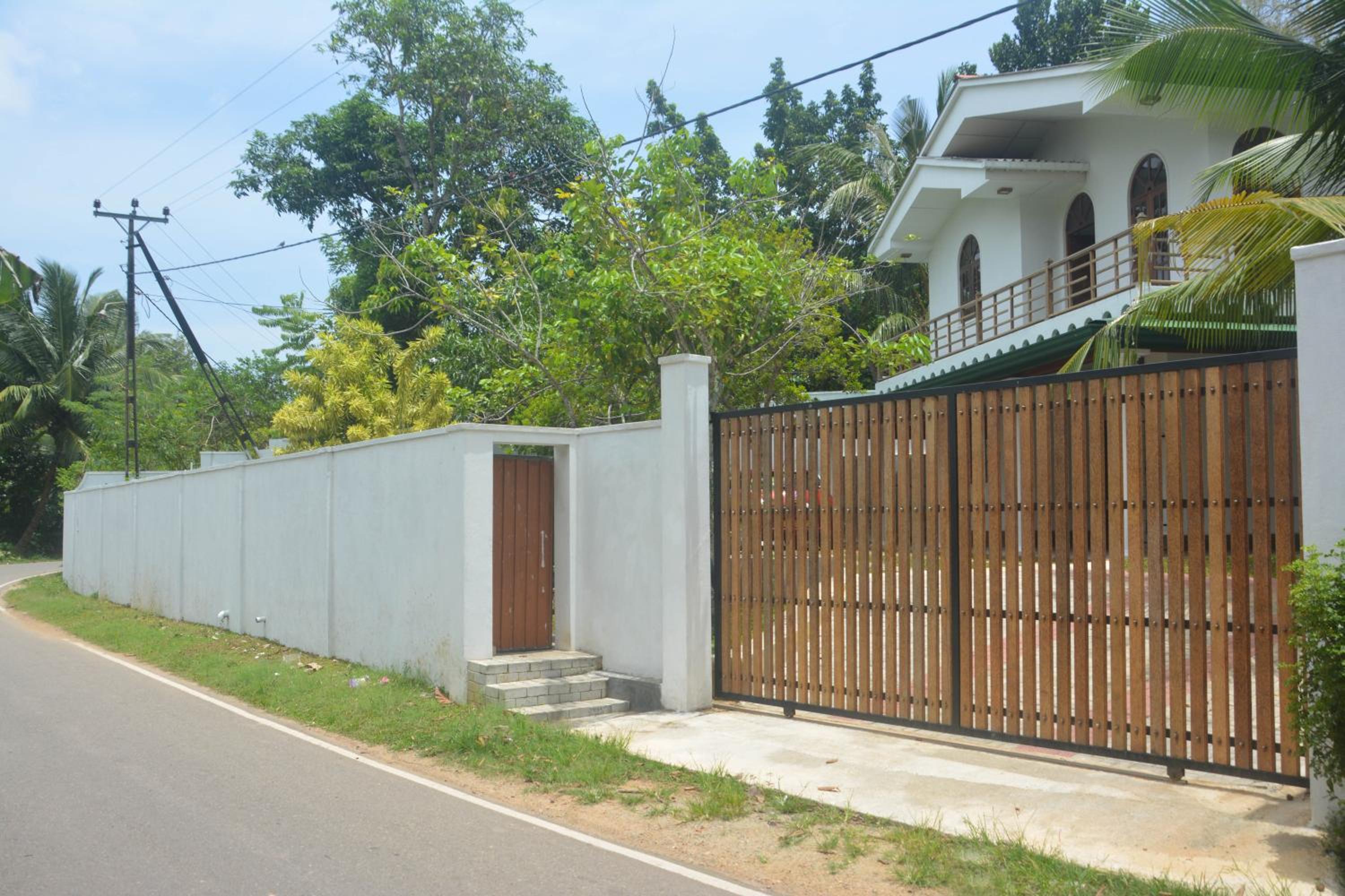 Villa Green White view 2