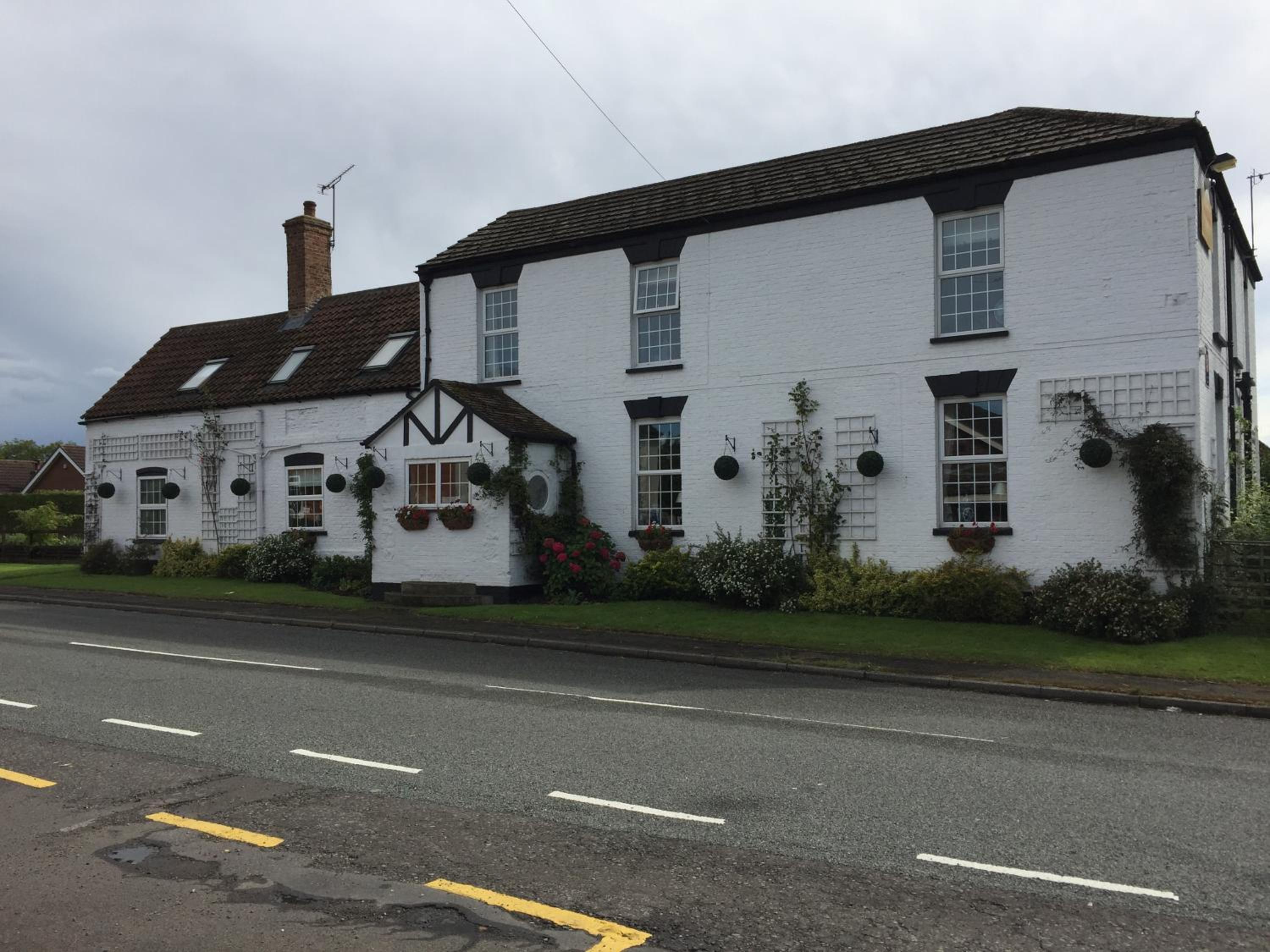 The Red Lion Inn Partney