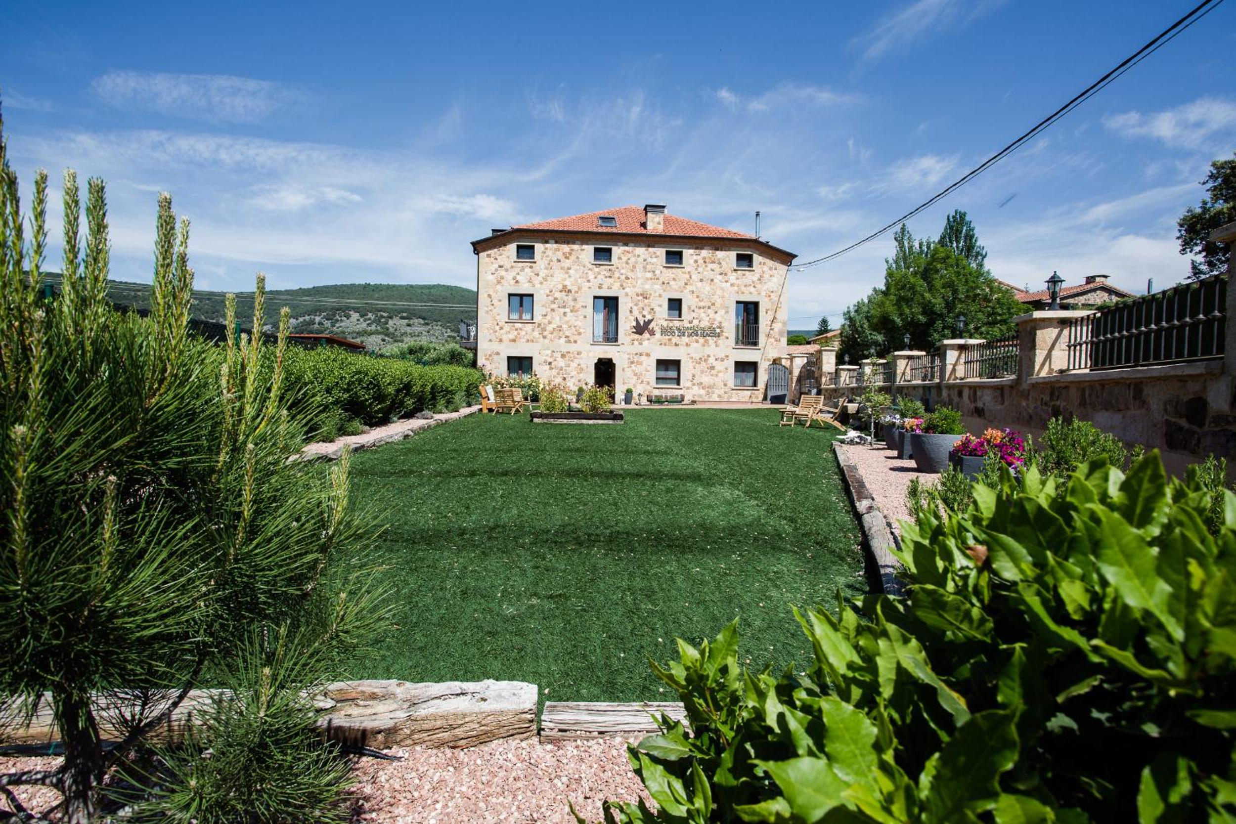 Casa Rural Pico de los Haces view 3