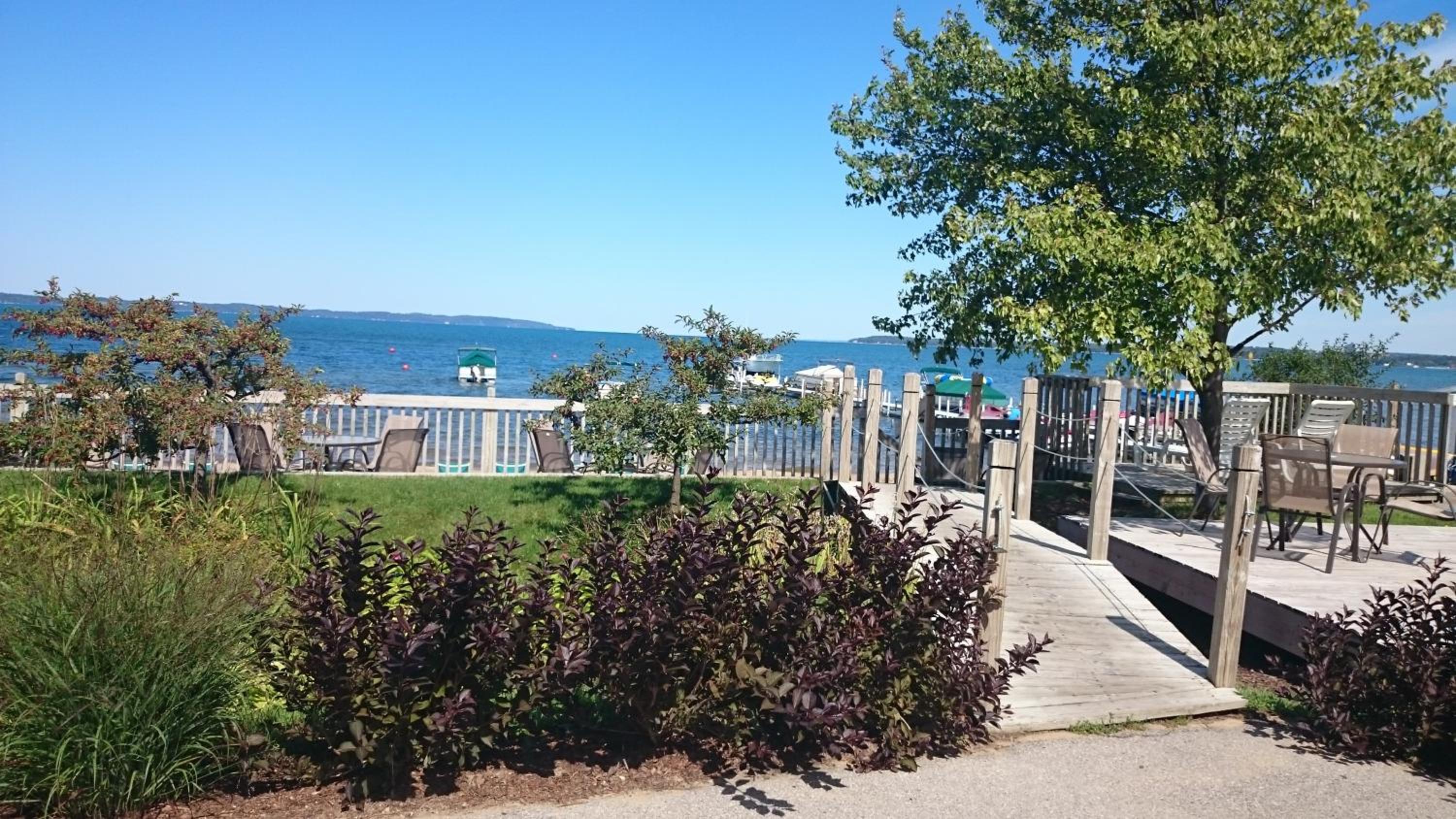 Traverse City Vacations - Brio Beach Inn - Property Image 26