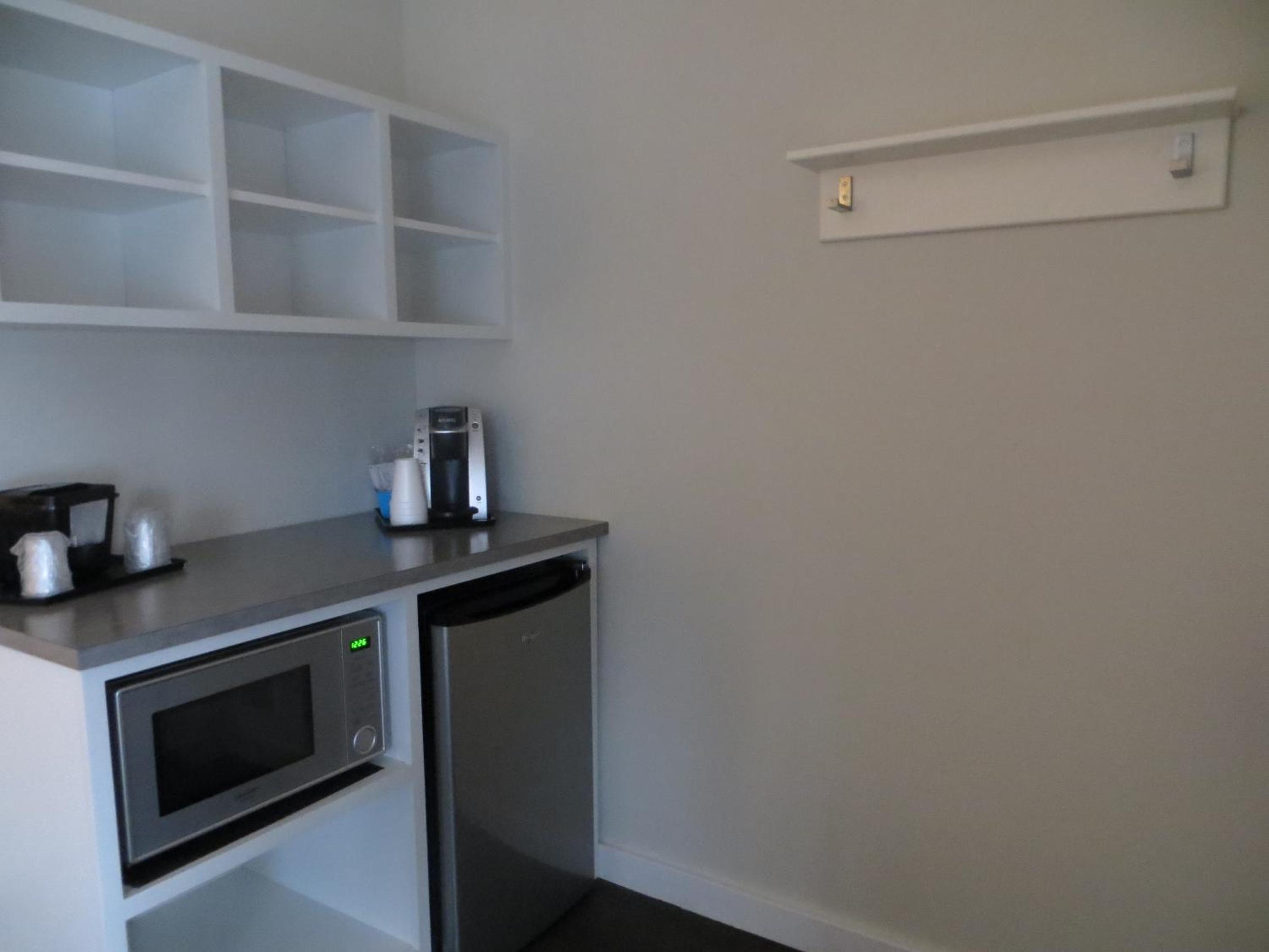 Traverse City Vacations - Brio Beach Inn - Property Image 18