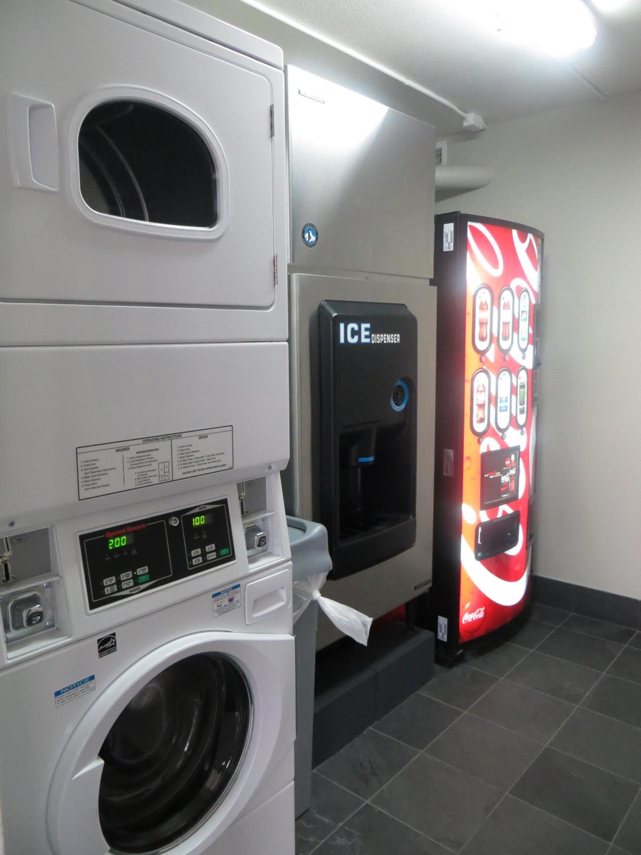 Traverse City Vacations - Brio Beach Inn - Property Image 5