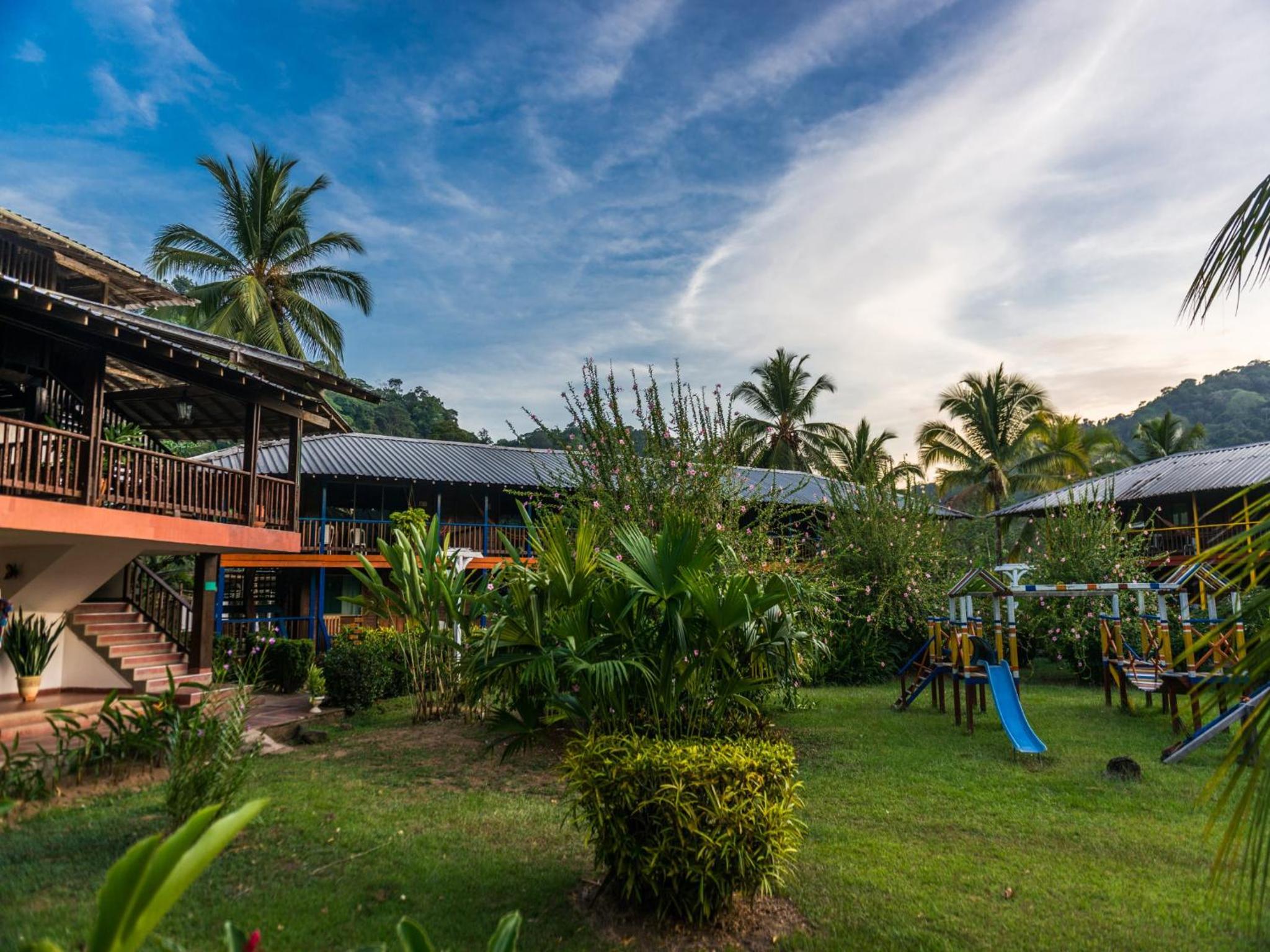 Playa de Oro Lodge