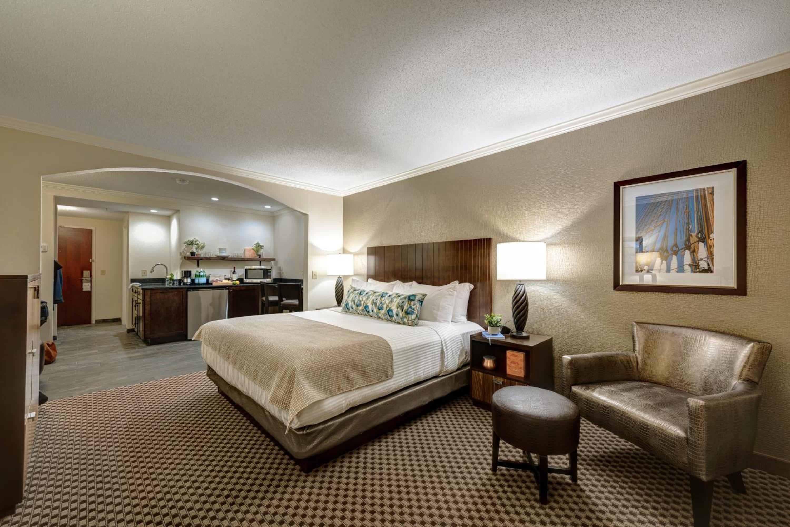 Dover Vacations - Garrison Hotel Suites Dover-Portsmouth, Ascend Hotel Collection - Property Image 88