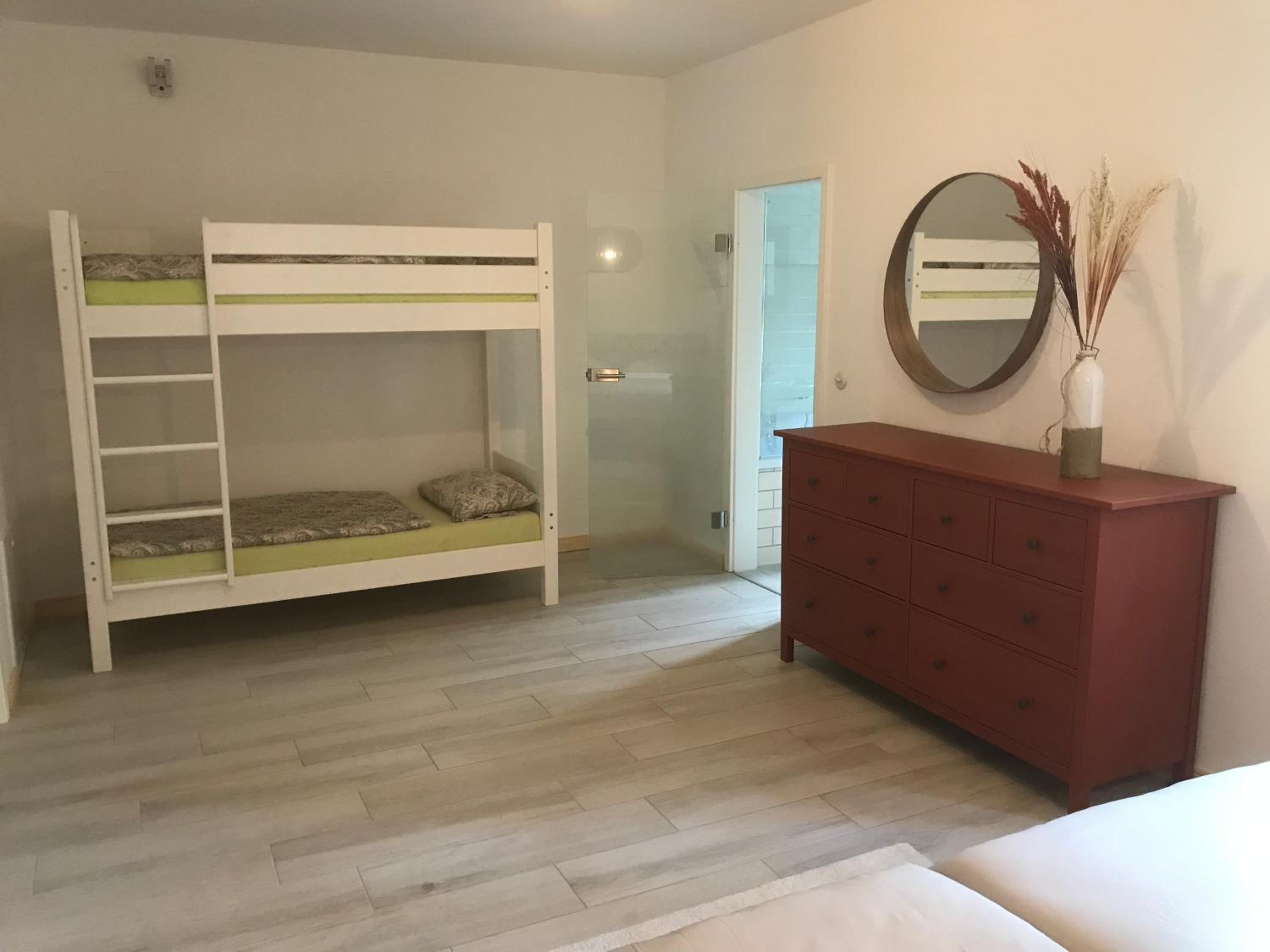 Photo 50
