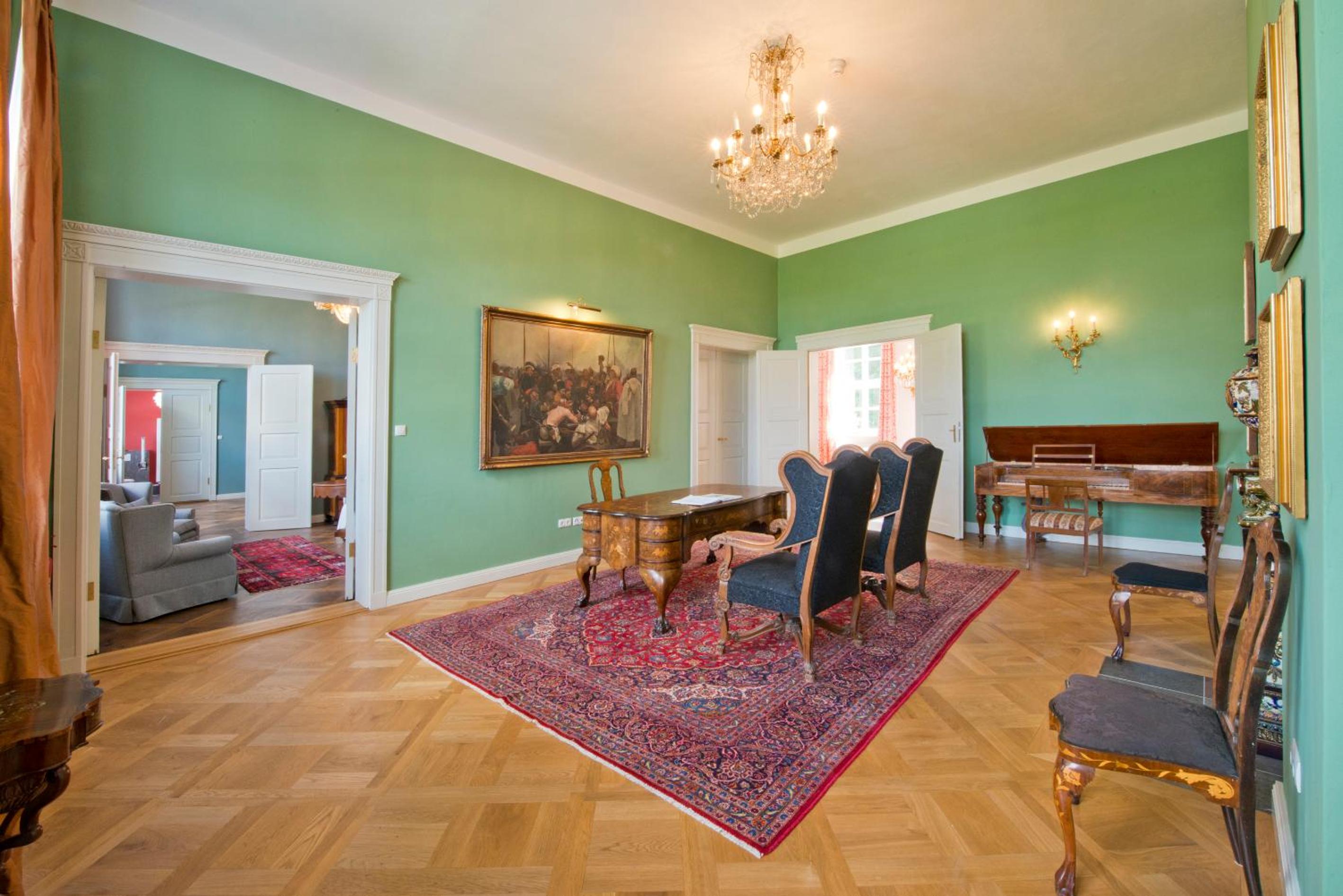 Schloss Retzow Apartments