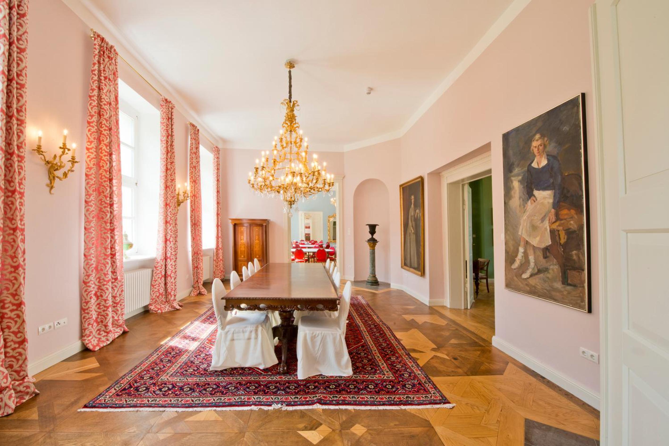 Schloss Retzow Apartments
