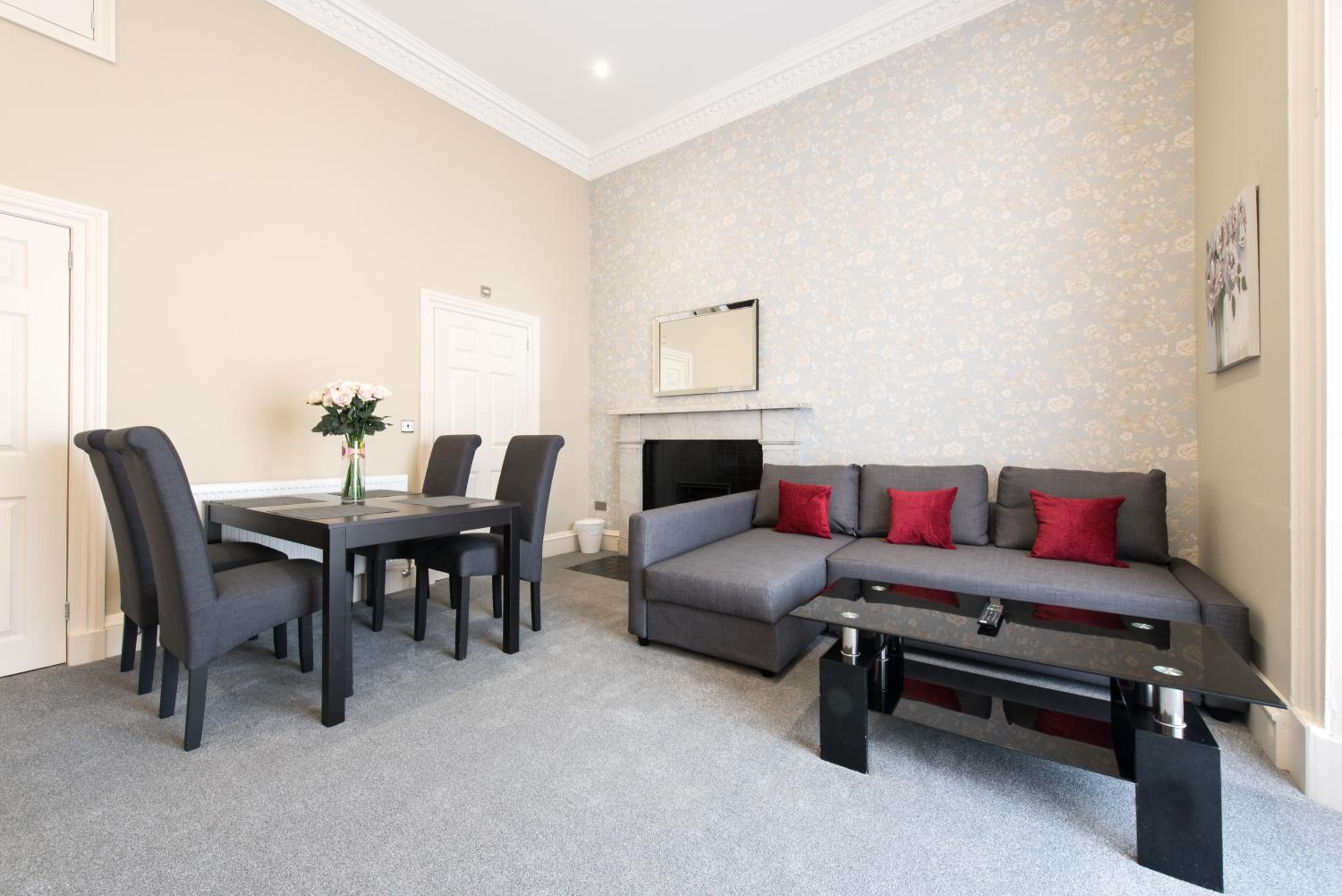 Royal Princes Suites