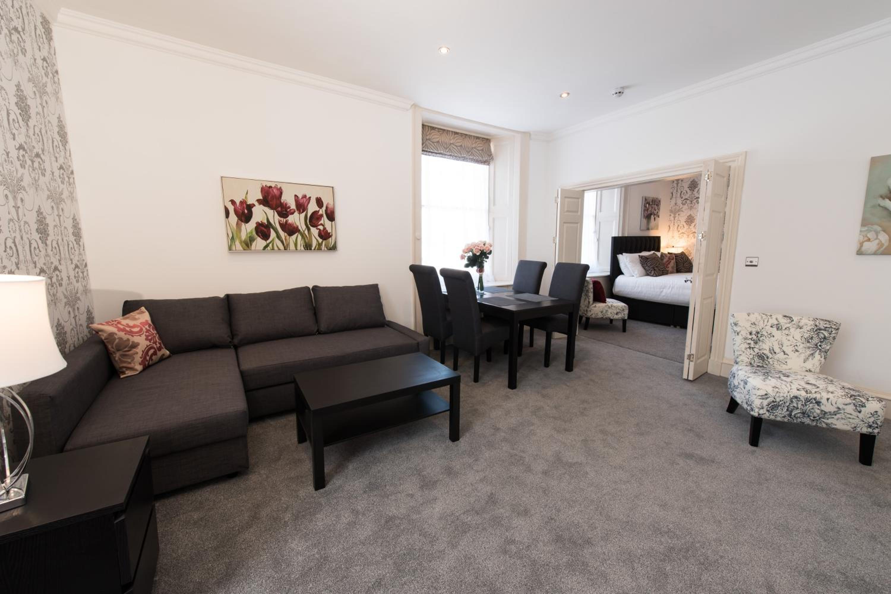 Royal Princes Suites