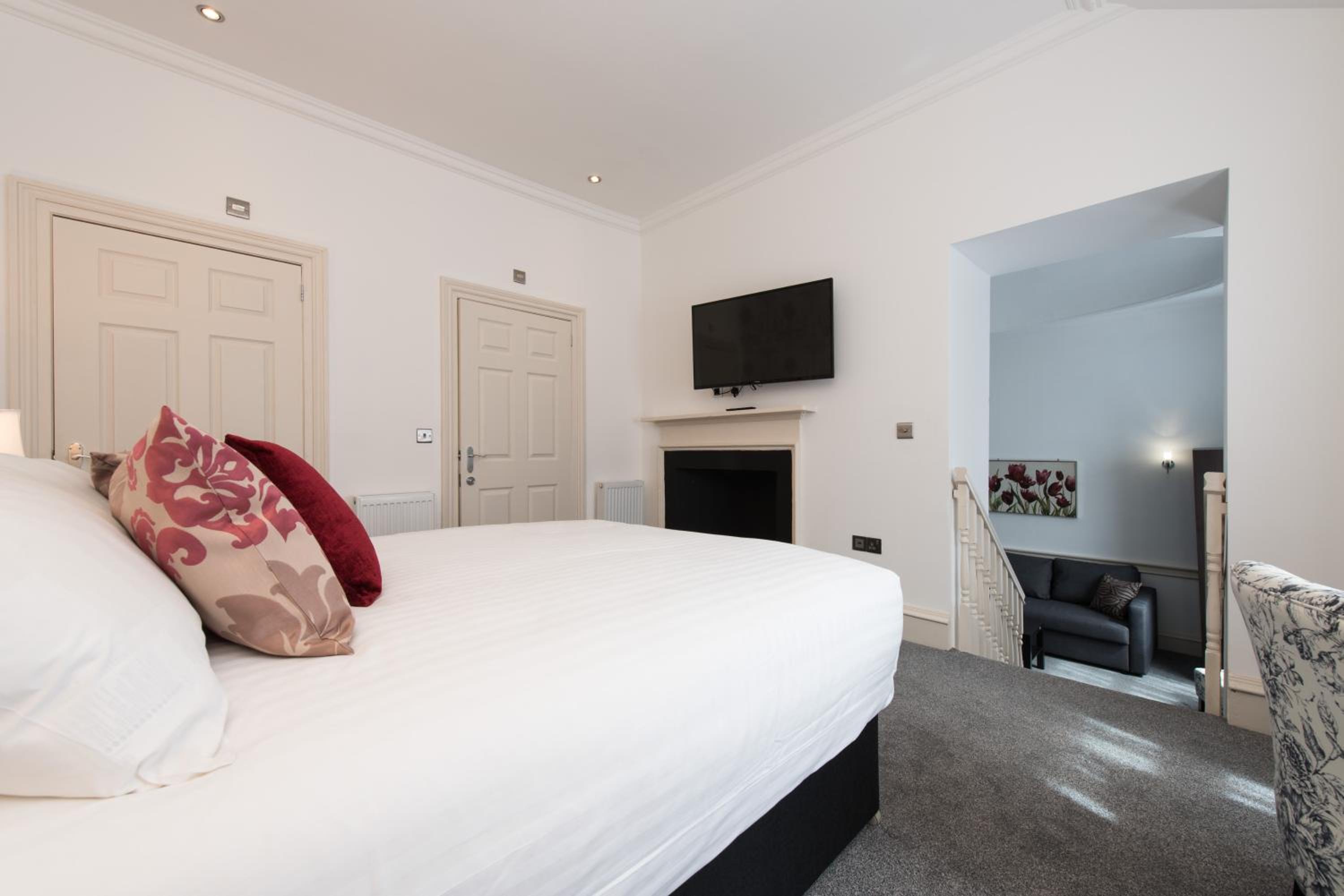 Royal Princes Suites