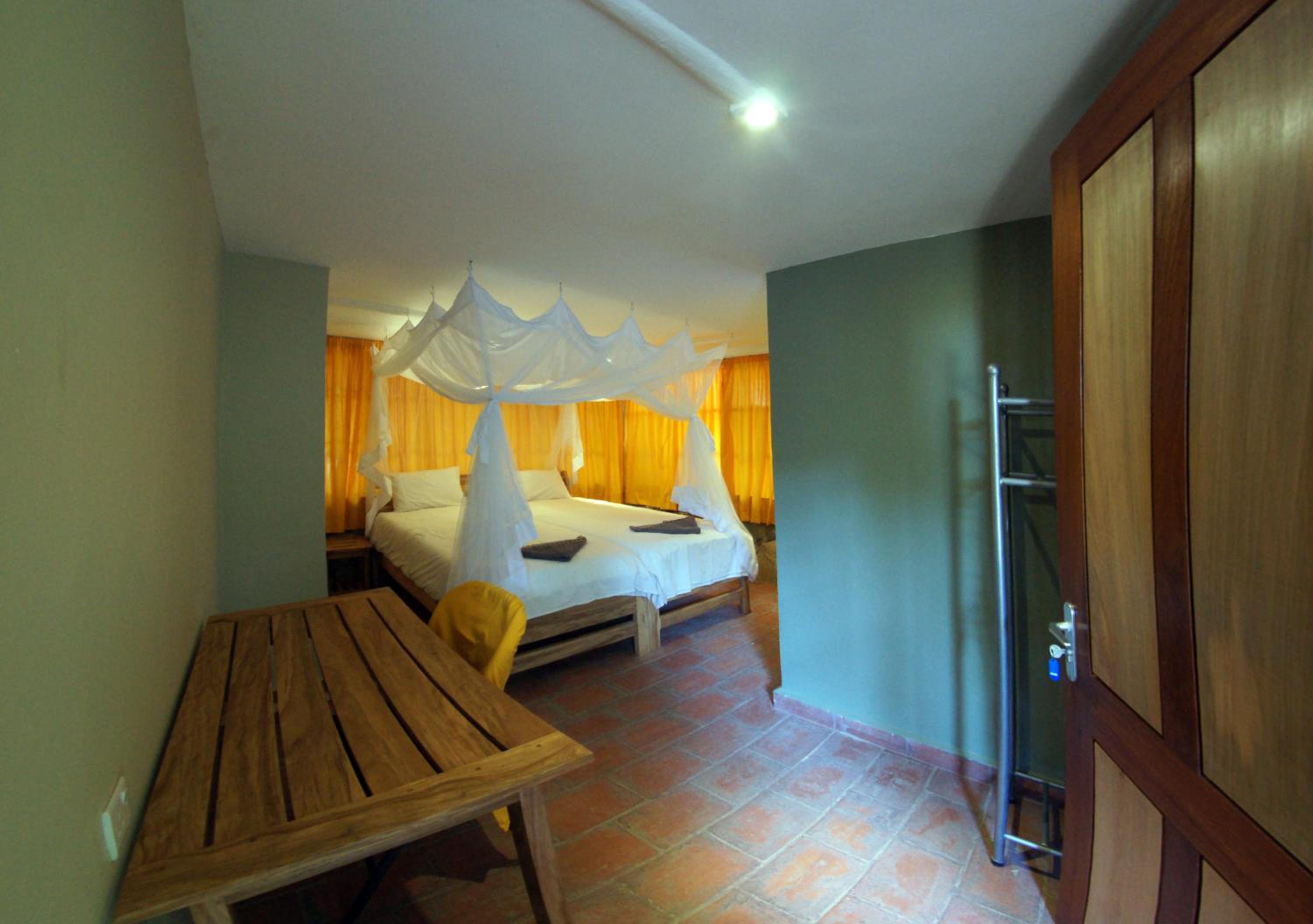 Yellow Haven Lodge
